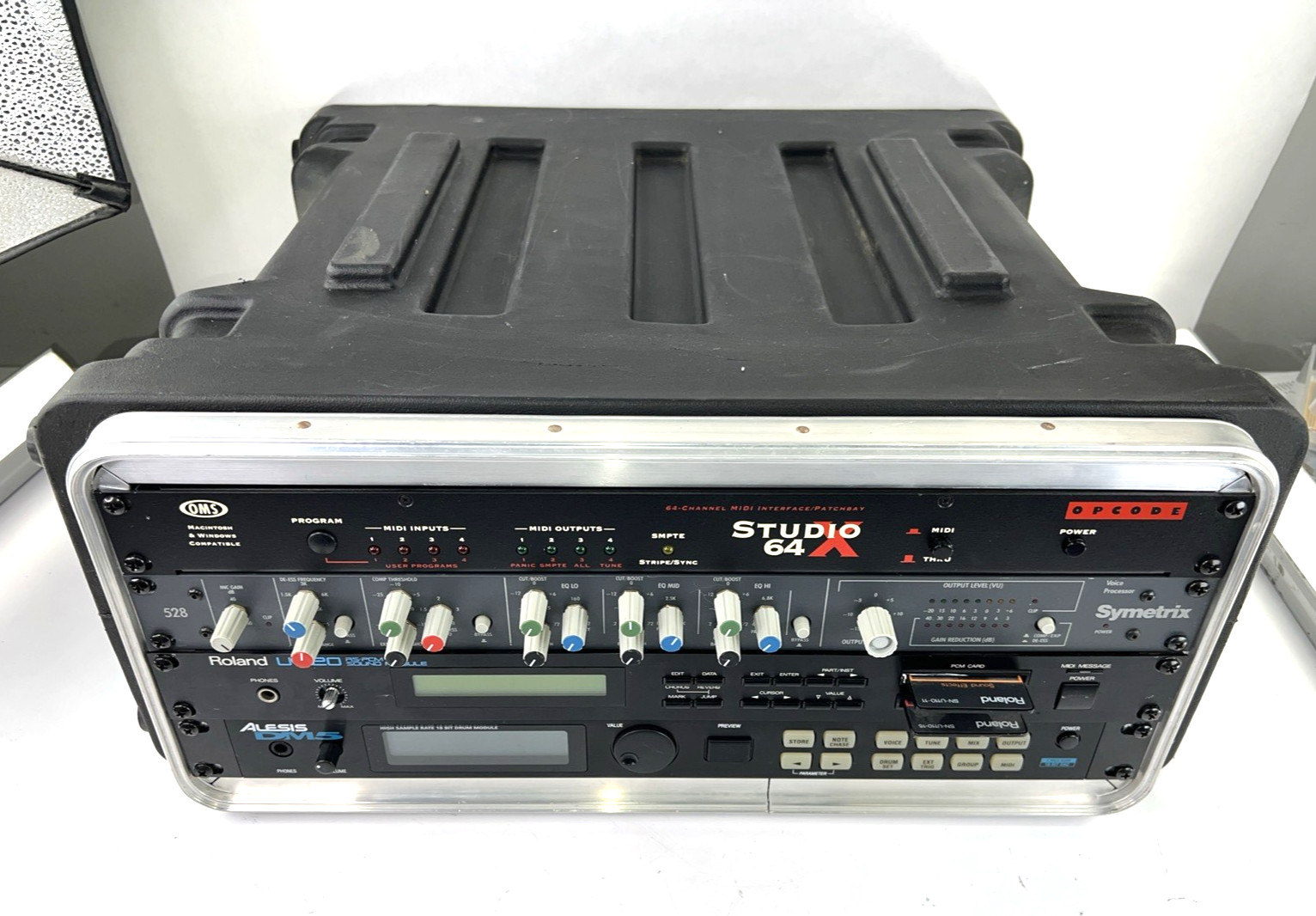 LOT 4 Pro Audio MIDI Rack Roland U-220 Opcode Studio 64X Symetrix 528 Alesis DM5
