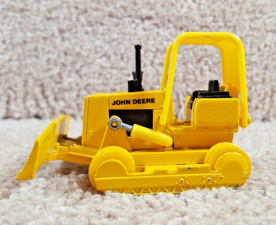 Vintage ERTL 1/64 Scale Diecast John Deere Bulldozer Crawler Tractor #568 B