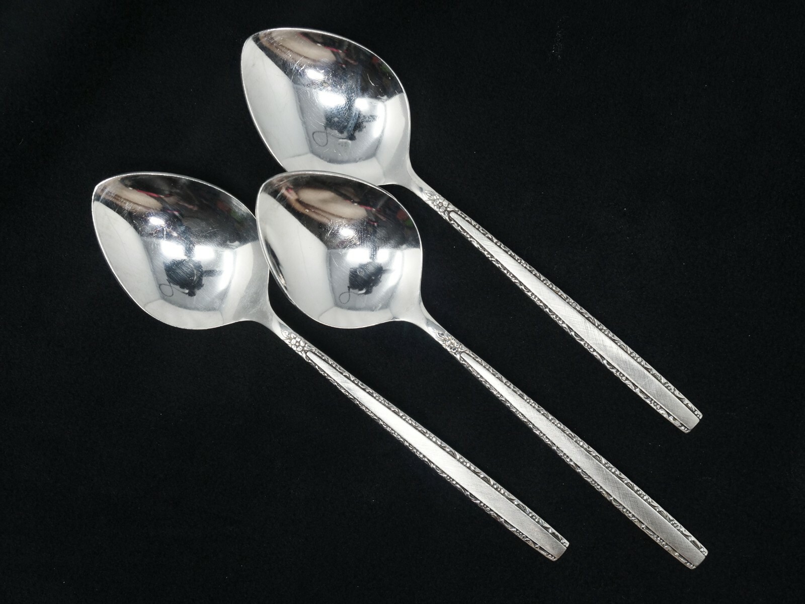 Oneida Community Stainless Via Roma Teaspoon Set of 3. 6" Long