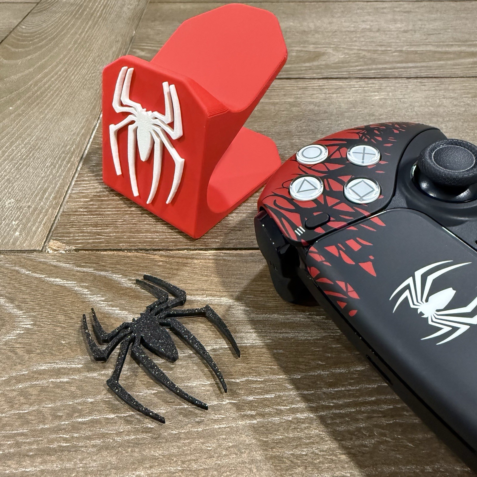 Controller Stand For PS5,PS4,3,2,1,Xbox X,One,360, And Pros (SpiderMan 3d Print)