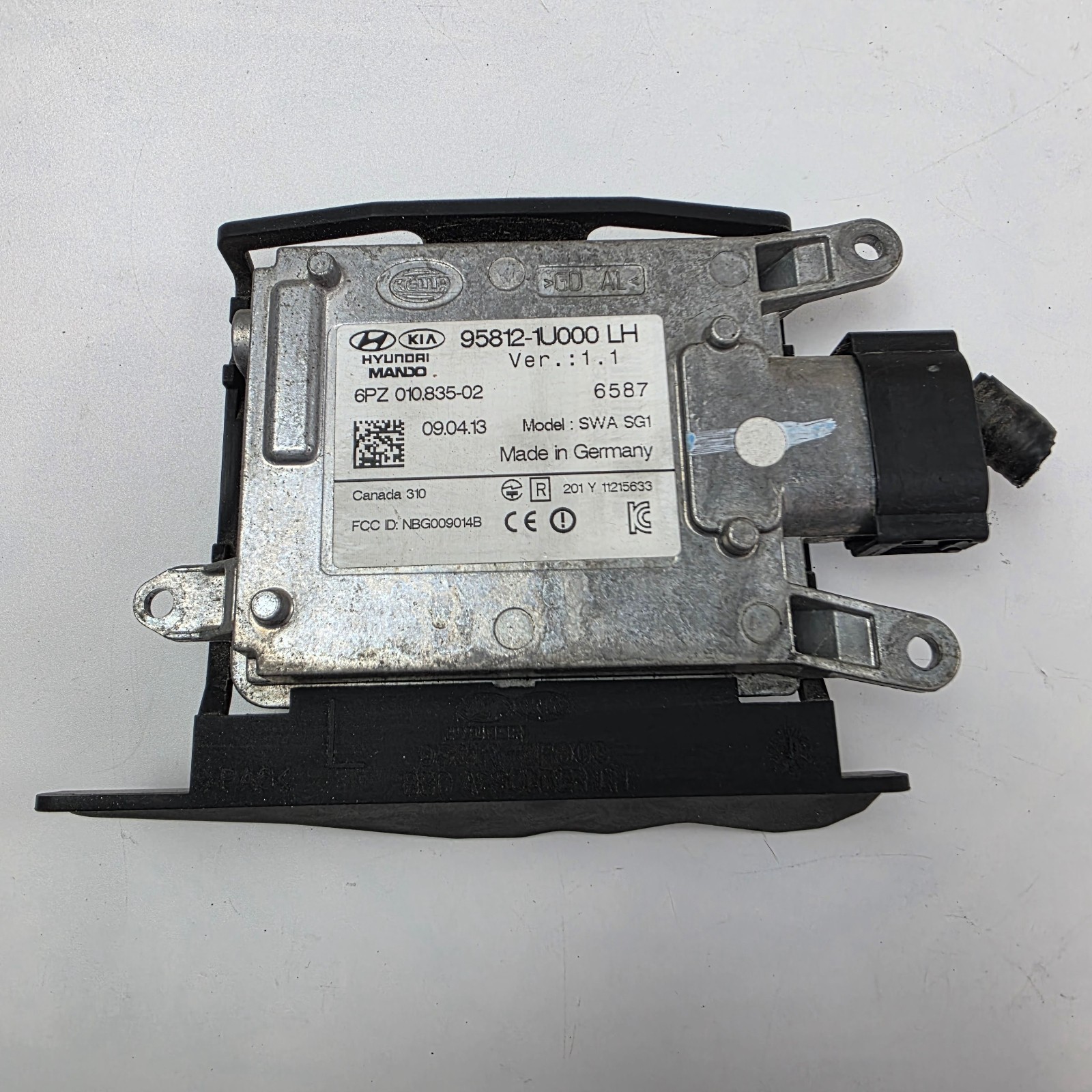2014-15 Kia Sorento LH Rear Left Blind Spot Radar Sensor Module 95812-1U000 OEM