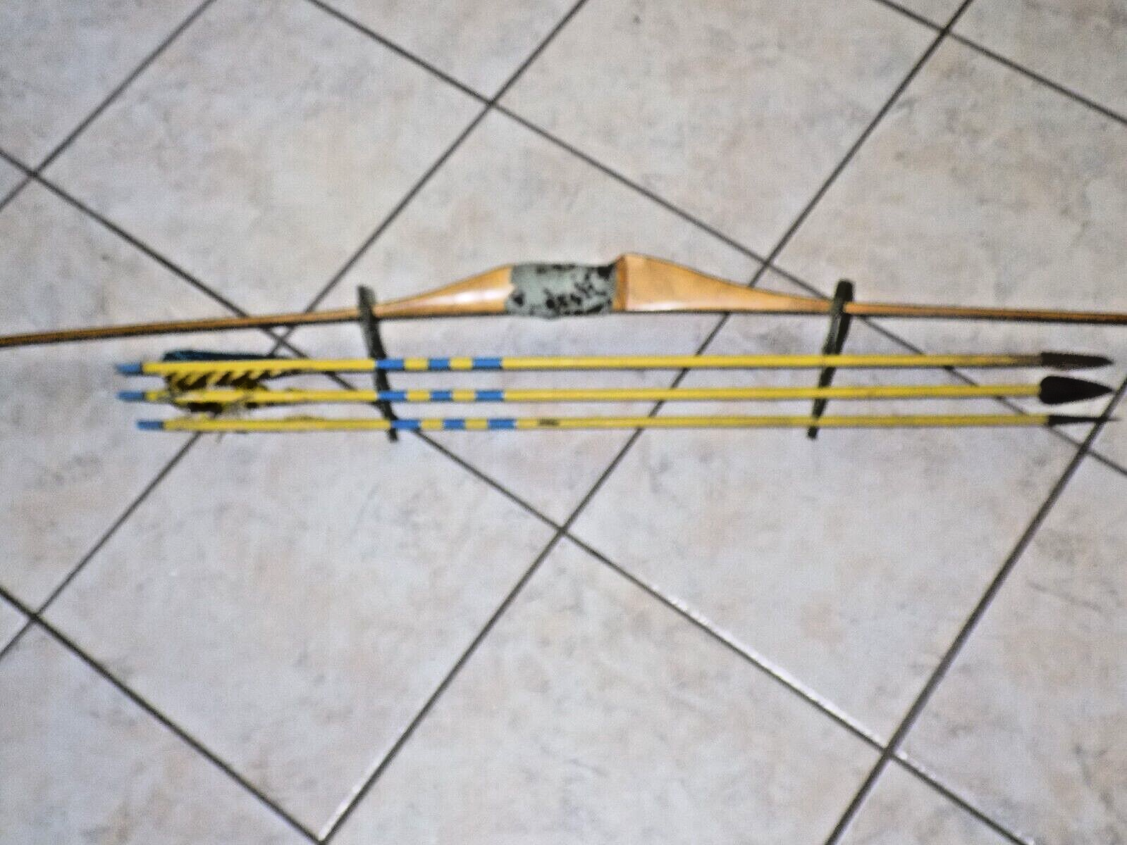 Bear Archery Co. Bear Cub 62" 47 Lb. TT170 W/3 Arrows