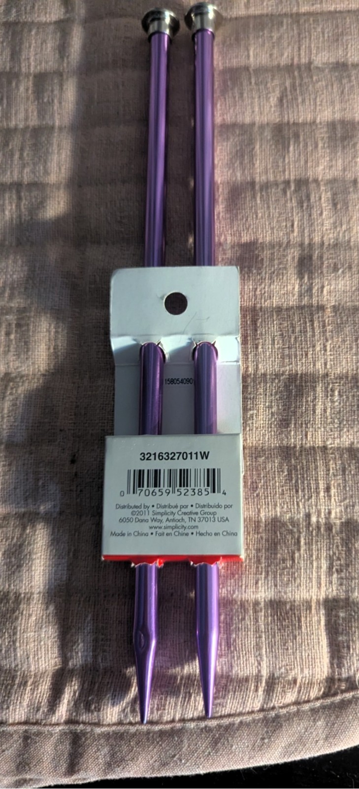 Knitters Gonna Knit Plaque + Boye / Simplicity US 11 Knitting Needles Bundle