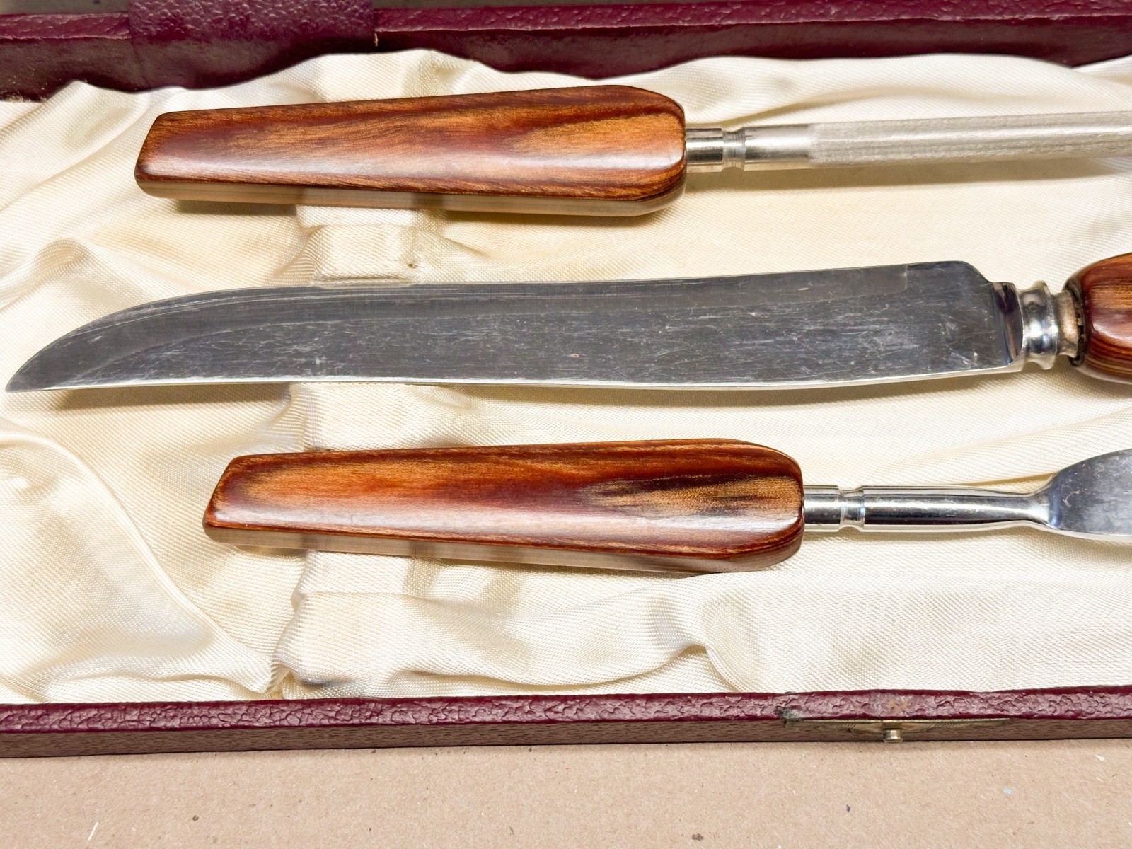 Westall Richardson Carving Set Hollow Ground Sheffield Made Layered Wood Handle