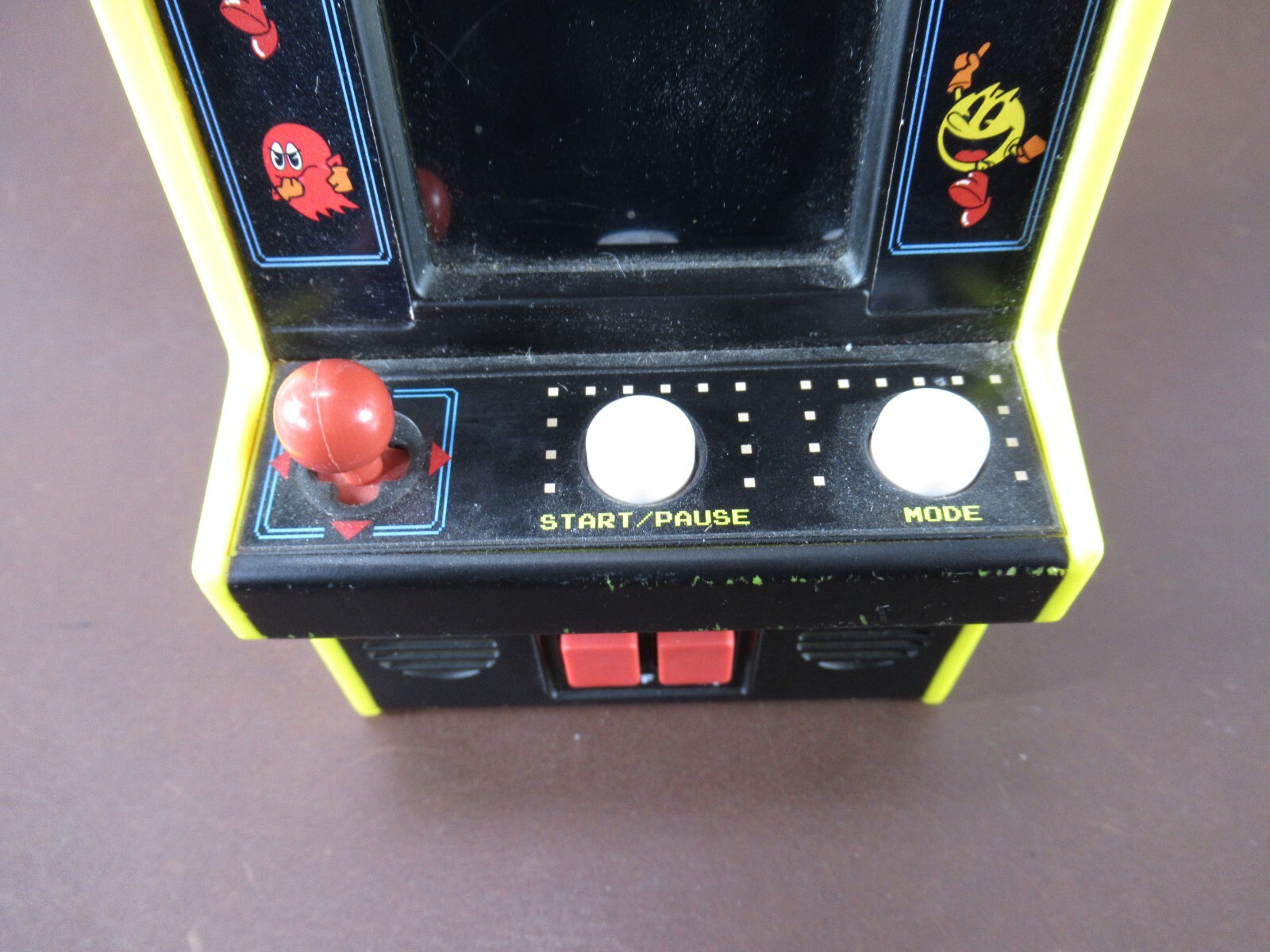 Tiny Arcade Pac-Man Miniature Game Multicolor - Item Number 09562, (R FD)