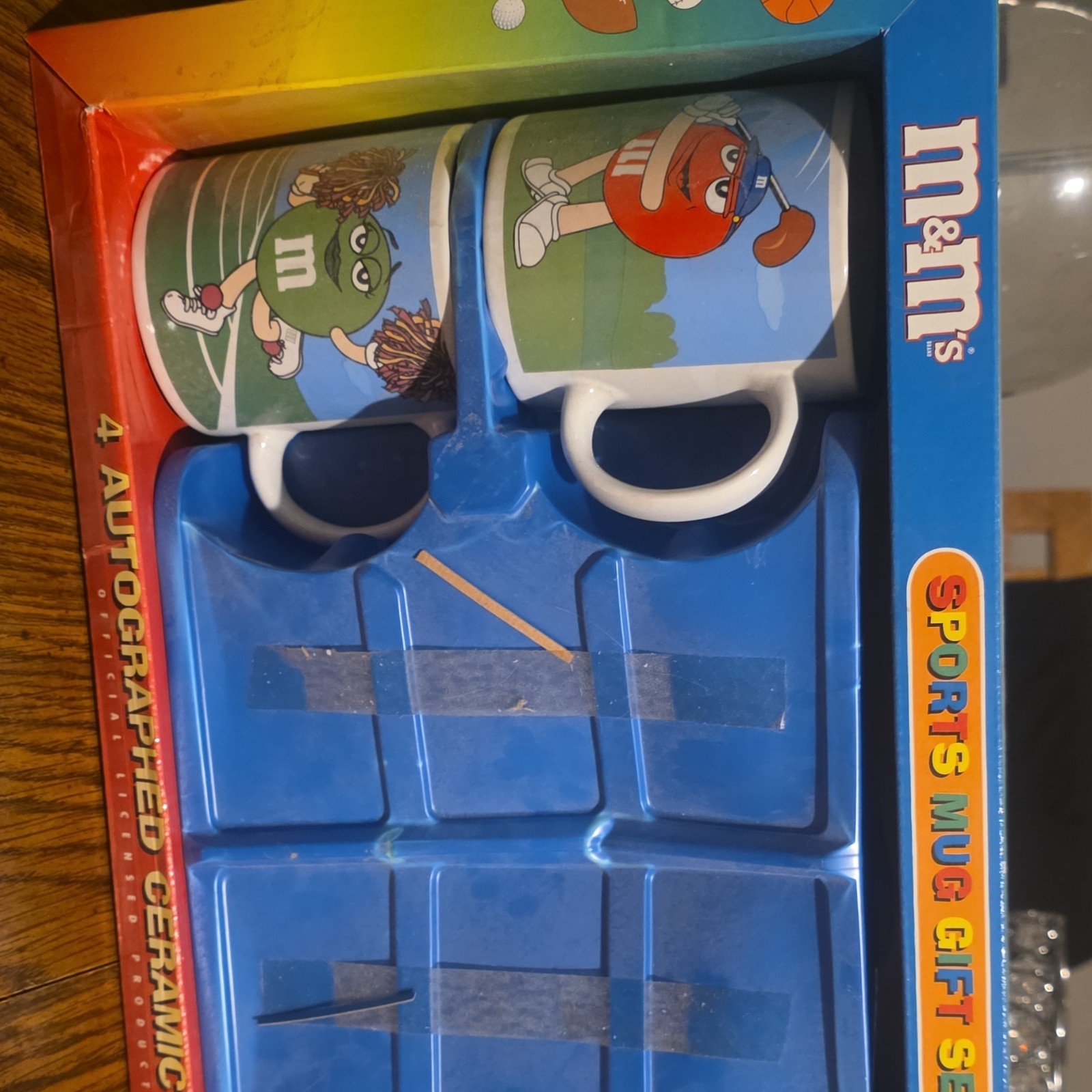 M&M's Sports Mug Gift Set 4 Autographed Ceramic Mugs Multicolor Candy & Nuts
