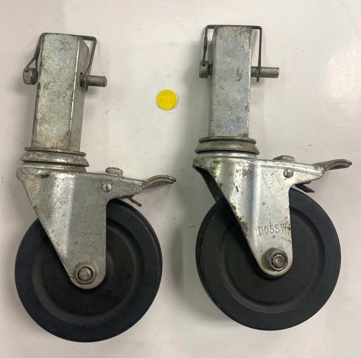 UNBRANDED SWIVEL SCAFFOLDING CASTERS W/ LOCKING PINS & BRAKES #D05SW *LOT OF 2*