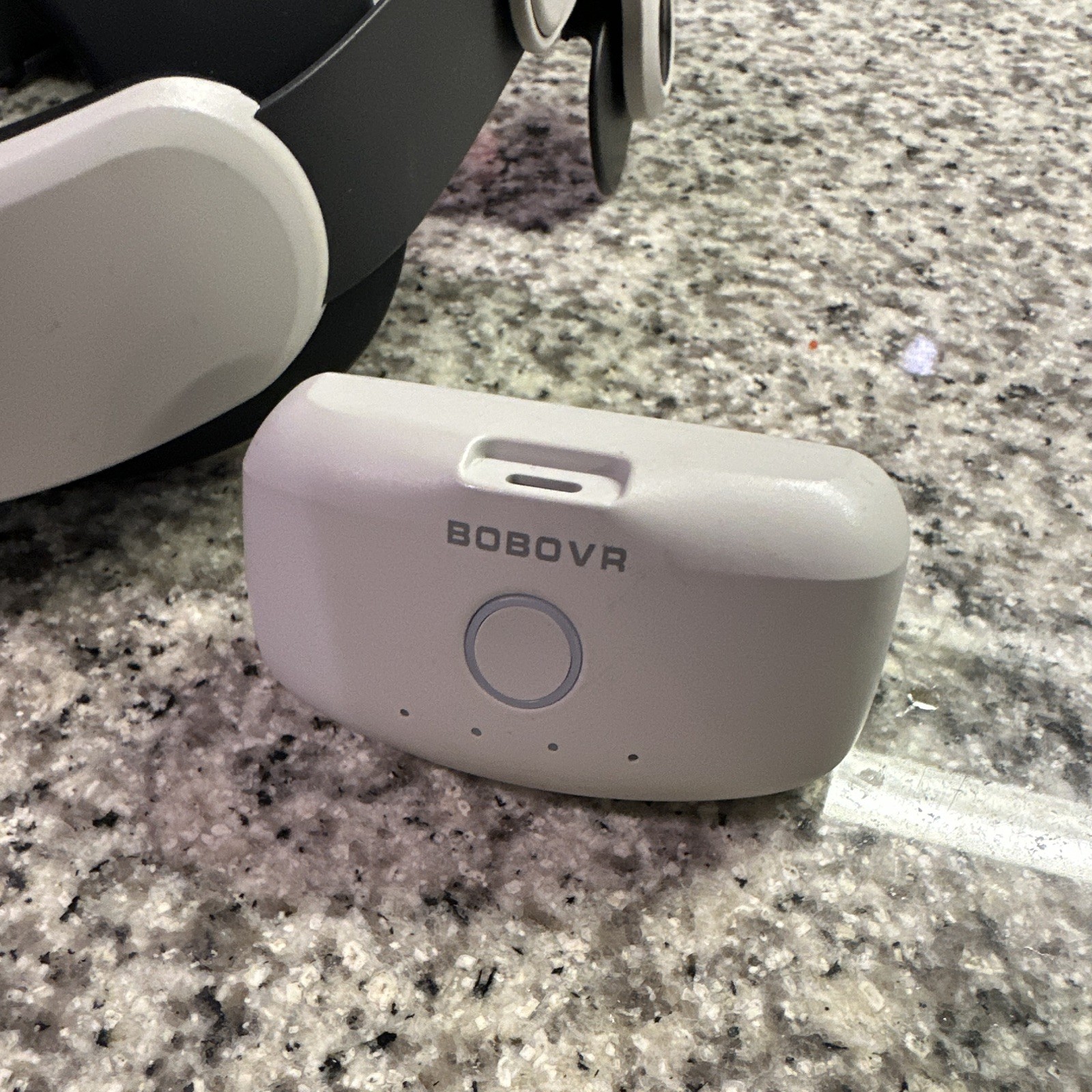 BOBOVR VR Head Strap w/ Battery Pack for Headset - White/Black