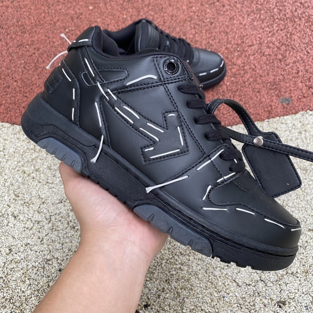 OFF-WHITE Out of Ofhce Black
