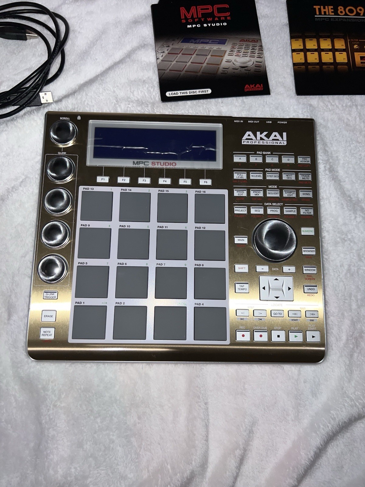 Akai Professional MPC Studio Production Controller (Gold) - Complete + Software