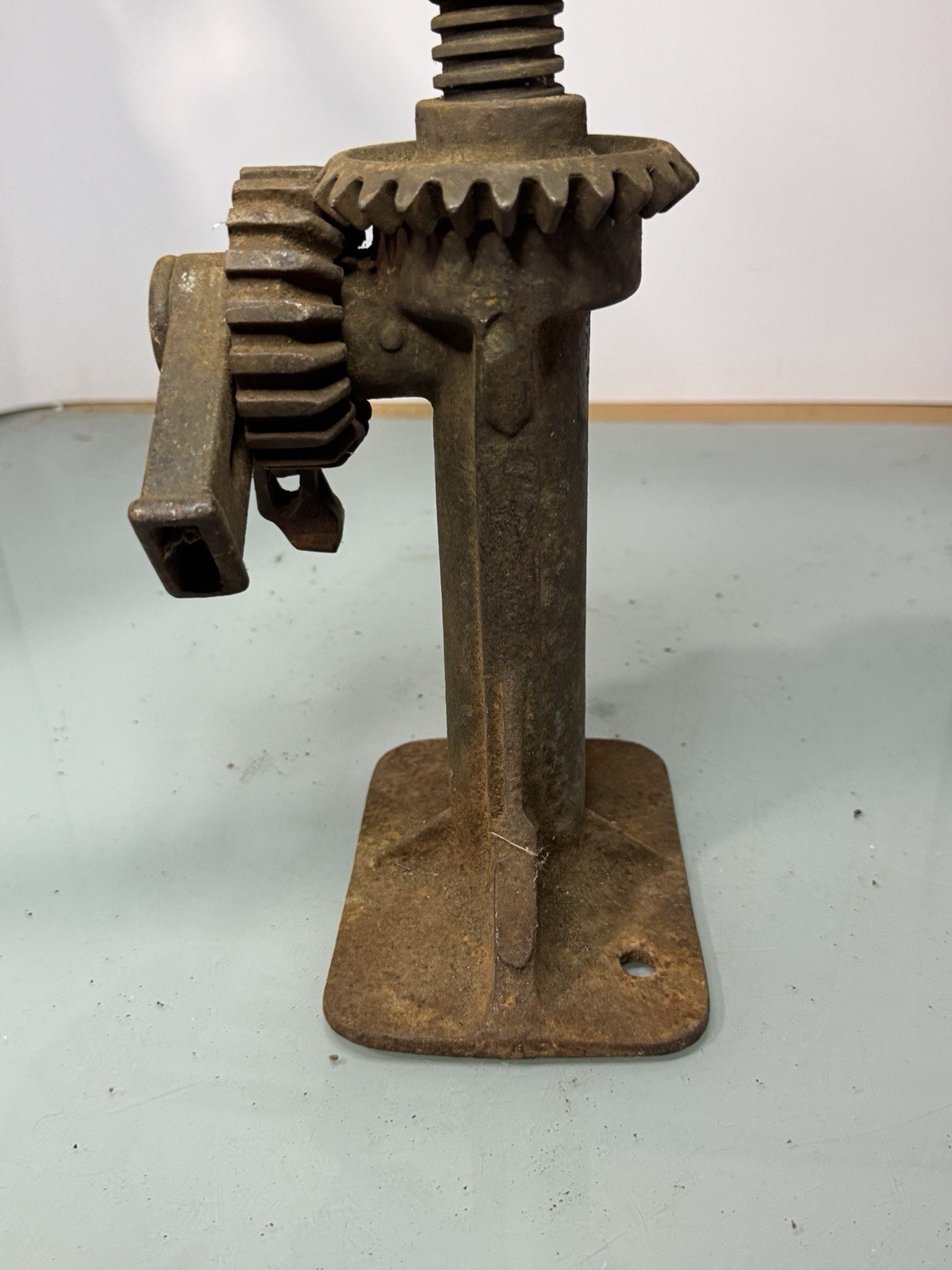 Vintage Screw Jack Number 18