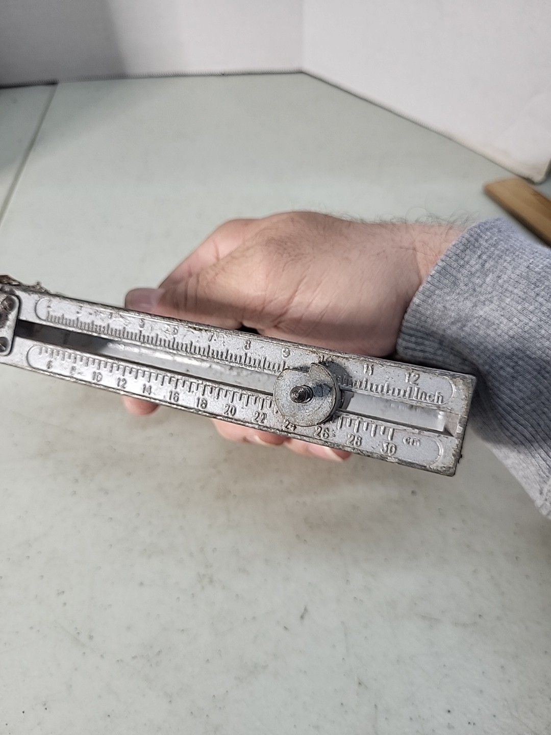 Adjustable Hole Circle Cutter 12", Brand Unknown