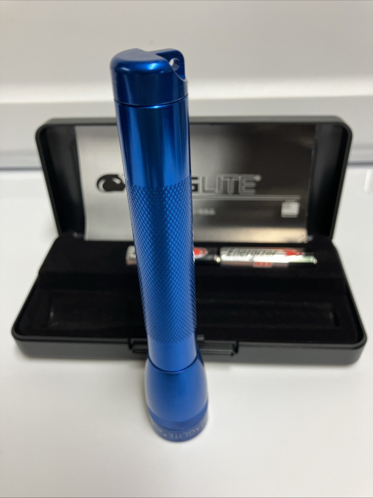 Blue Mini MagLite with Case & Batteries Great Gifts