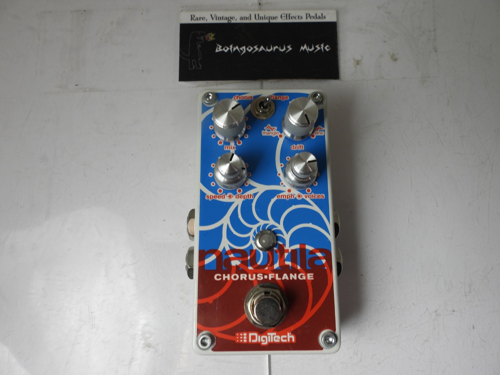 Digitech Nautila Chorus Flange Flanger Effect Effects Pedal Free USA Ship