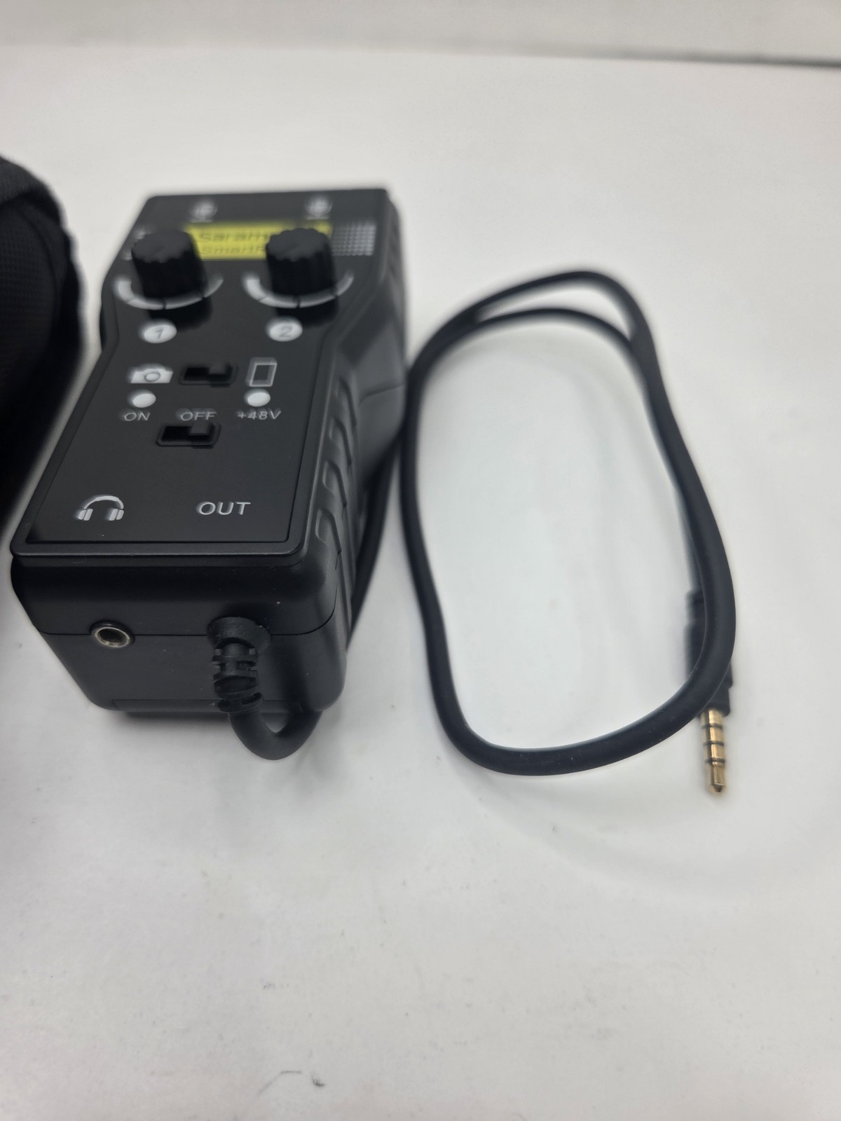 Saramonic SMARTRIG+ 2-CH AUDIO INTERFACE W/ XLR, 1/4" 1/8” INPUTS CAMERA PHONES