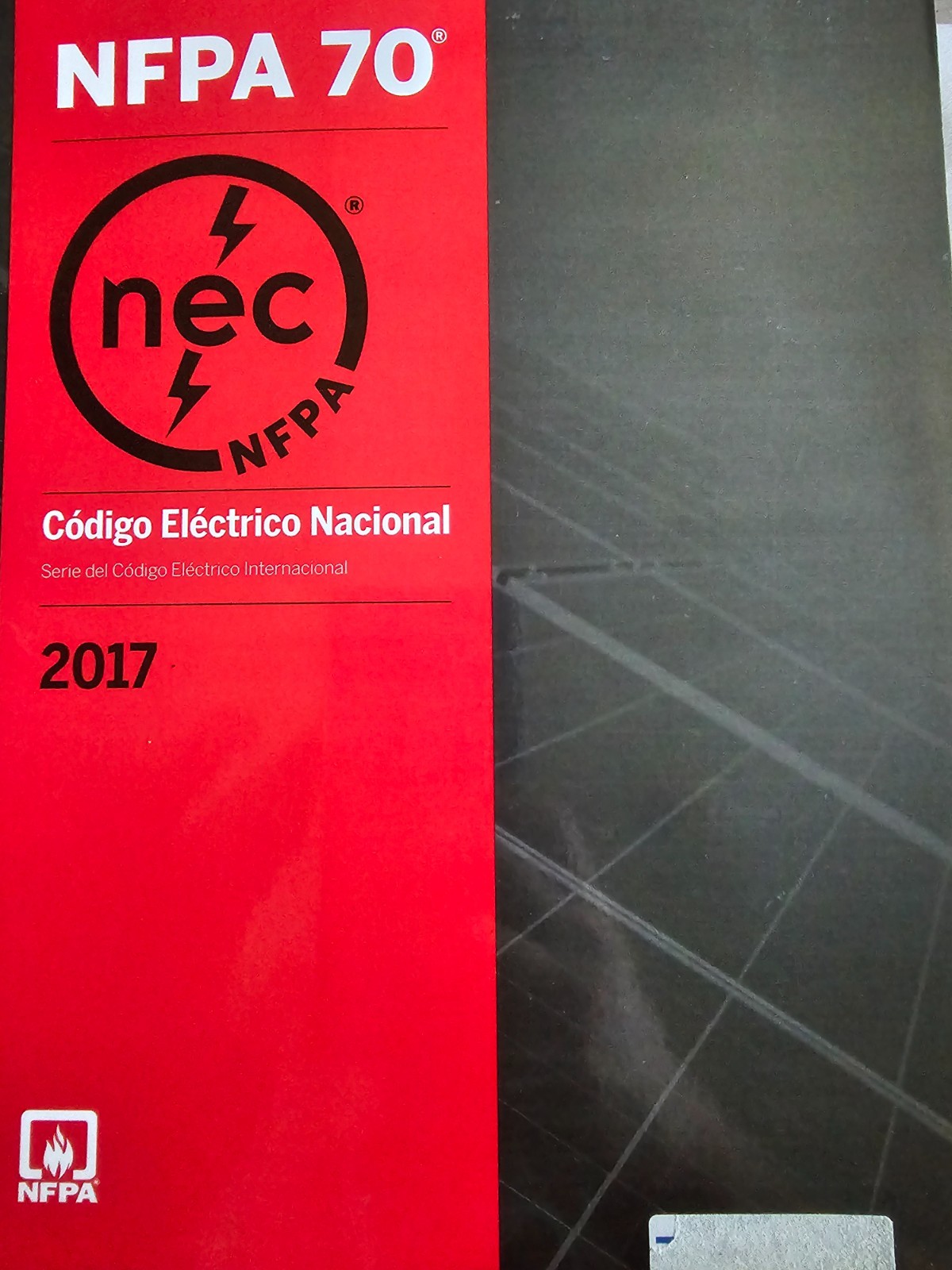 NFPA 70 Codigo Electrico Nacional 2017 Spanish Edition