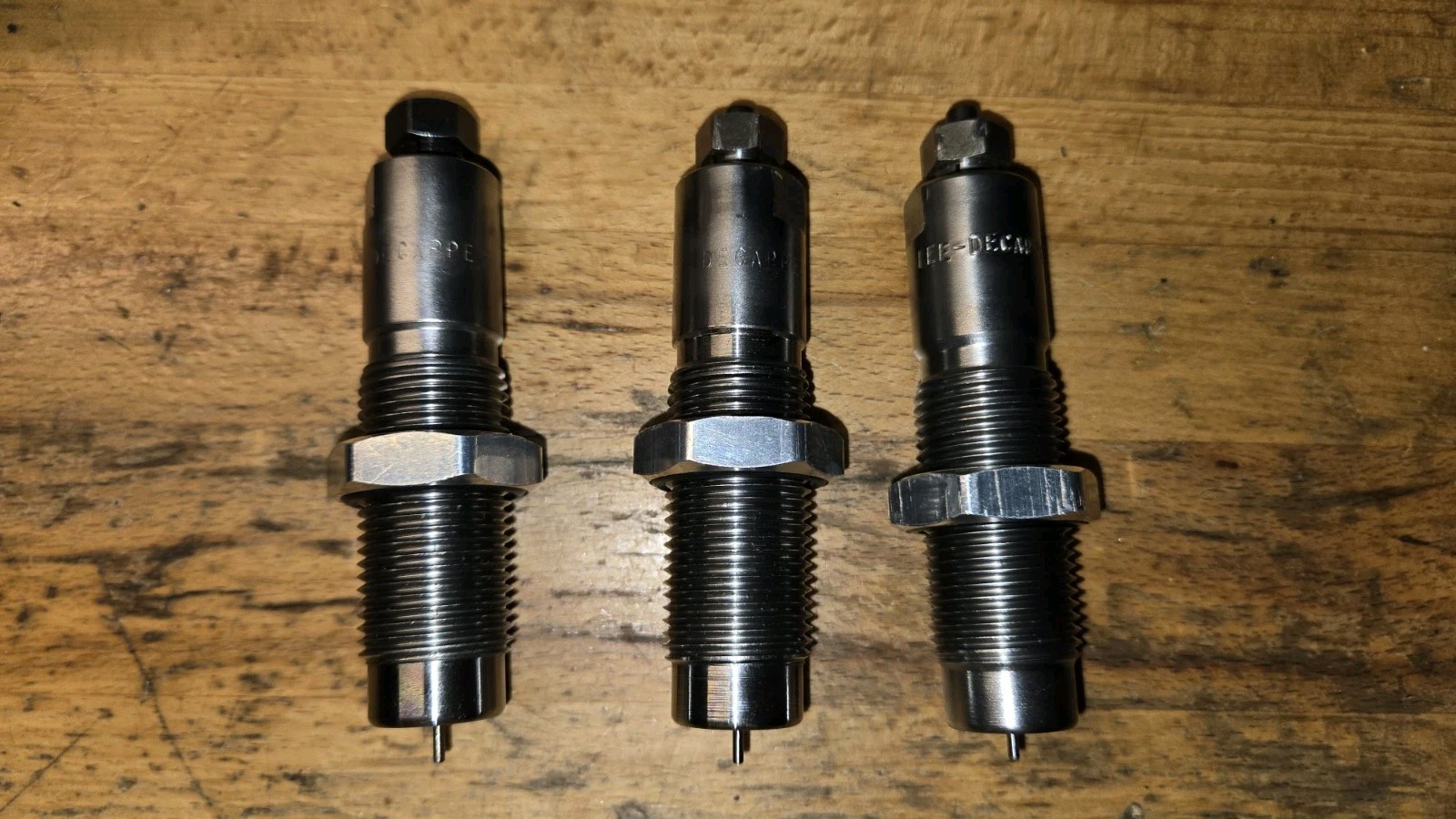 Lee 90292 Universal Depriming and Decapping Die W/Squirrel Daddy Decapping Pin