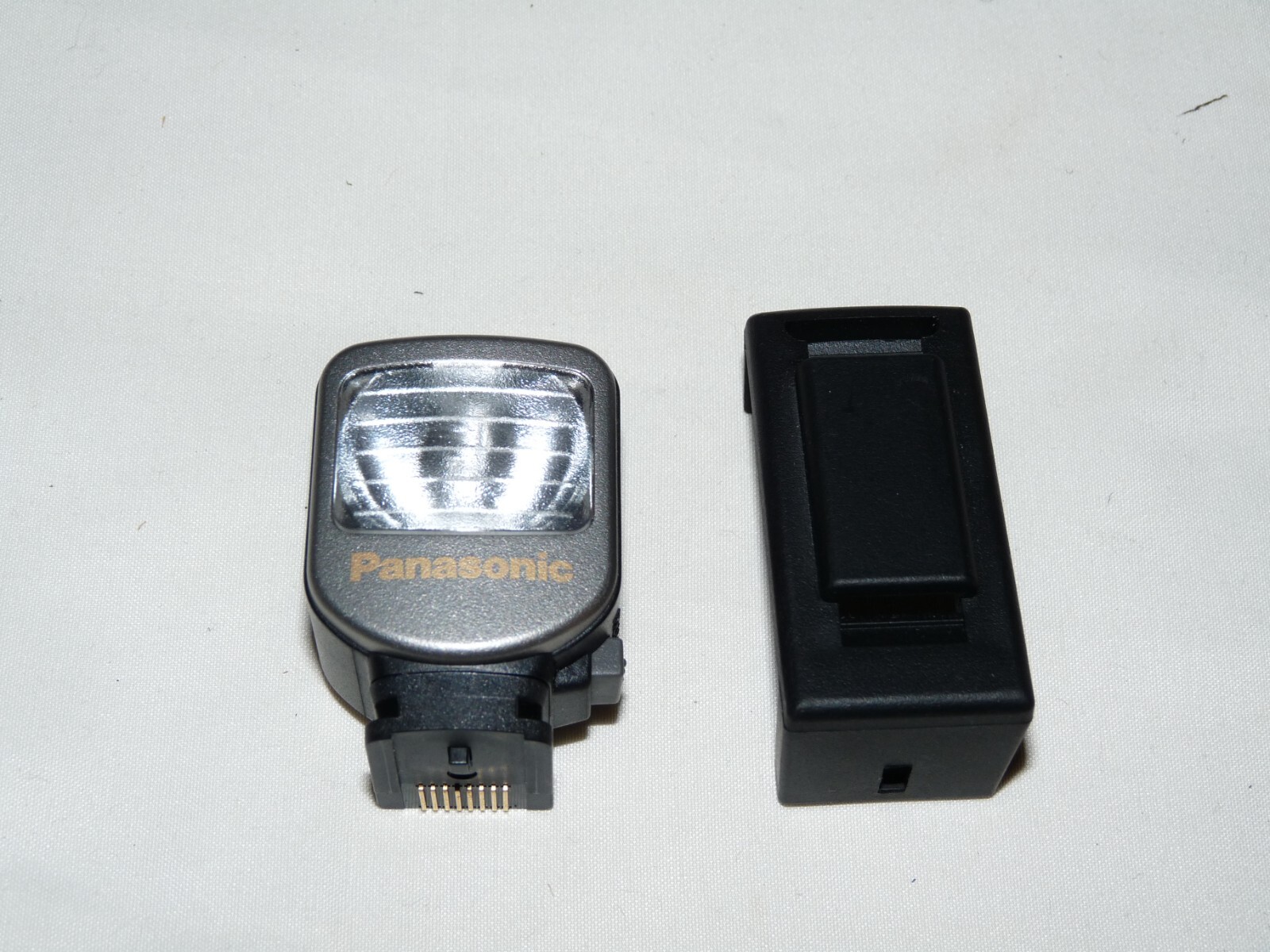 Panasonic Portable Video light For Panasonic PV-DV minidv camcorders