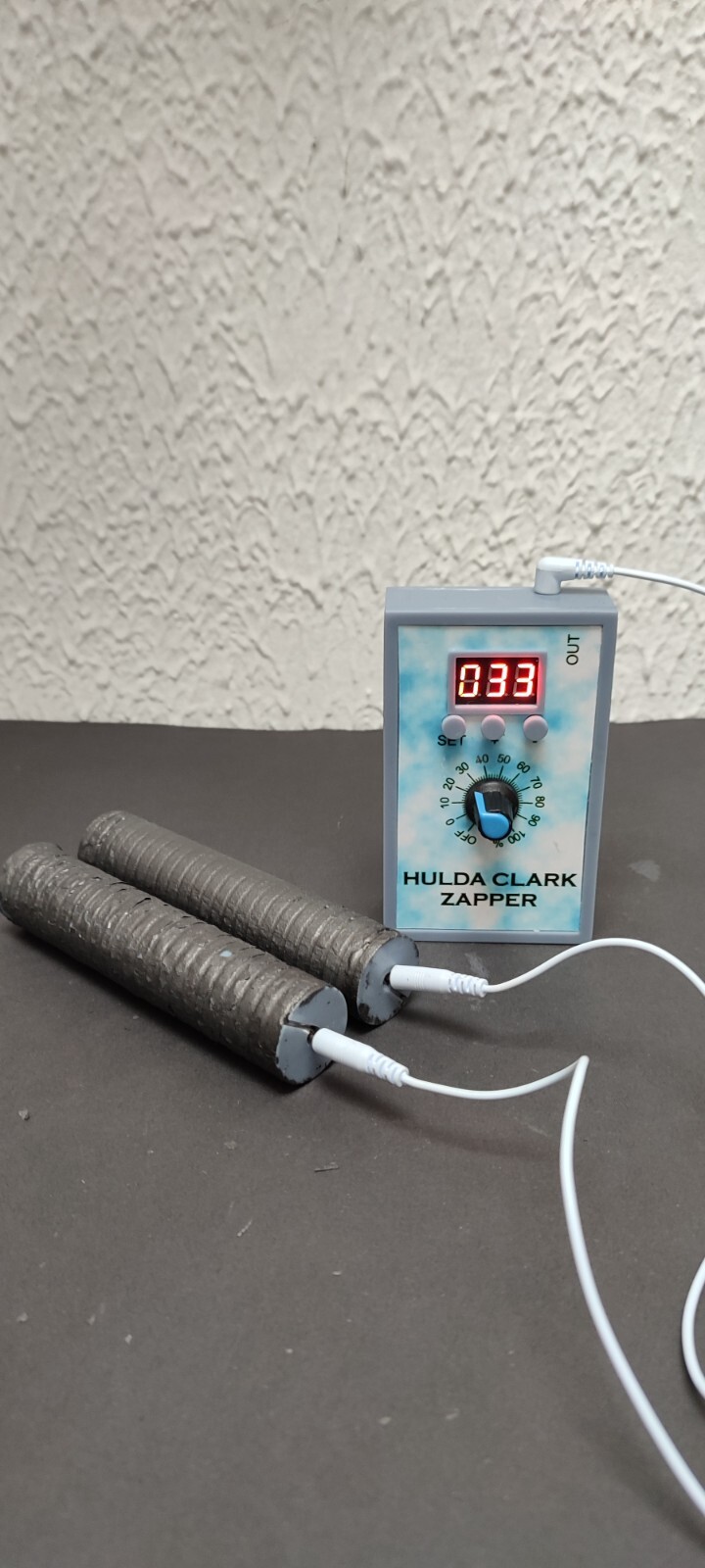 Hulda Clarck’s Protocol Gadget Multi Frequency Zapper with Copper, Silver-Orgone