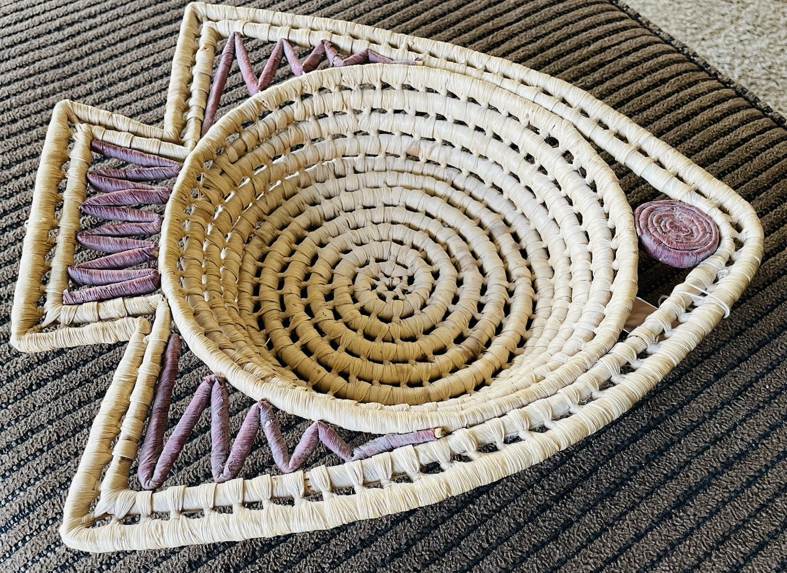 Vintage Rattan Fish Basket - Boho Wall Hanging Decor cute fun