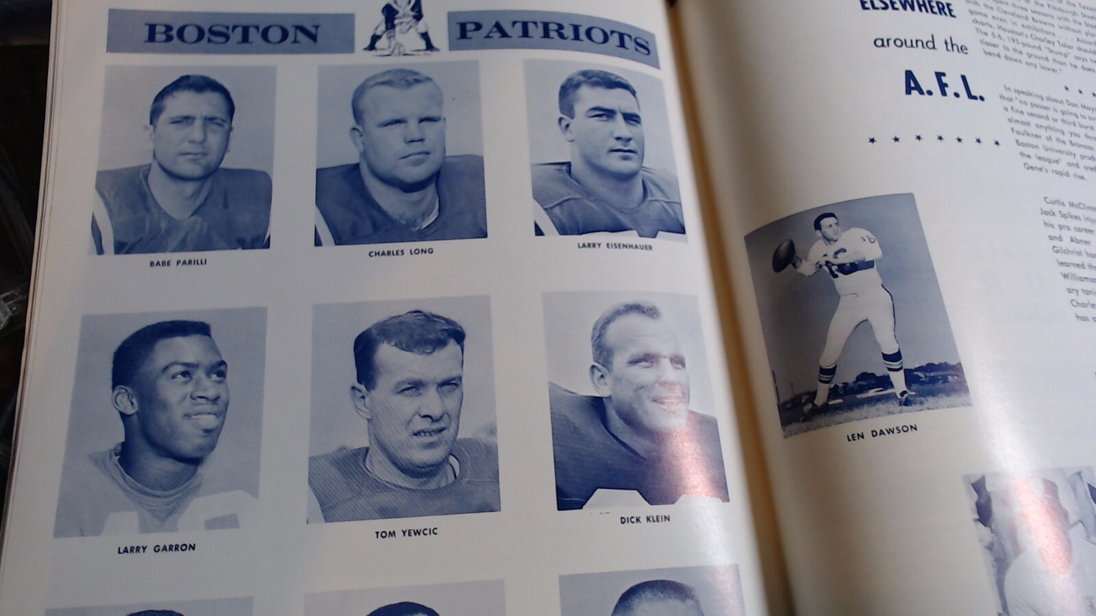 OCT 26 1962 Boston Patriots & RAIDERS Program SHARP CLEAN SHARP
