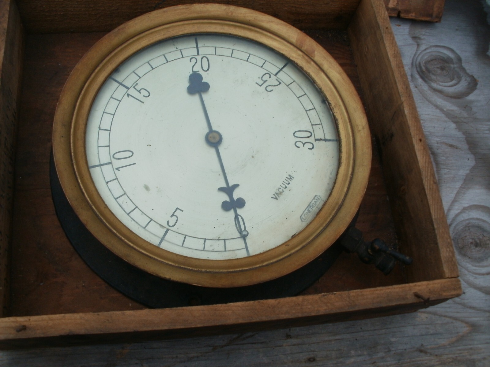 VINTAGE LONERGAN BRASS VACUUM GAUGE 12 IN. ACROSS
