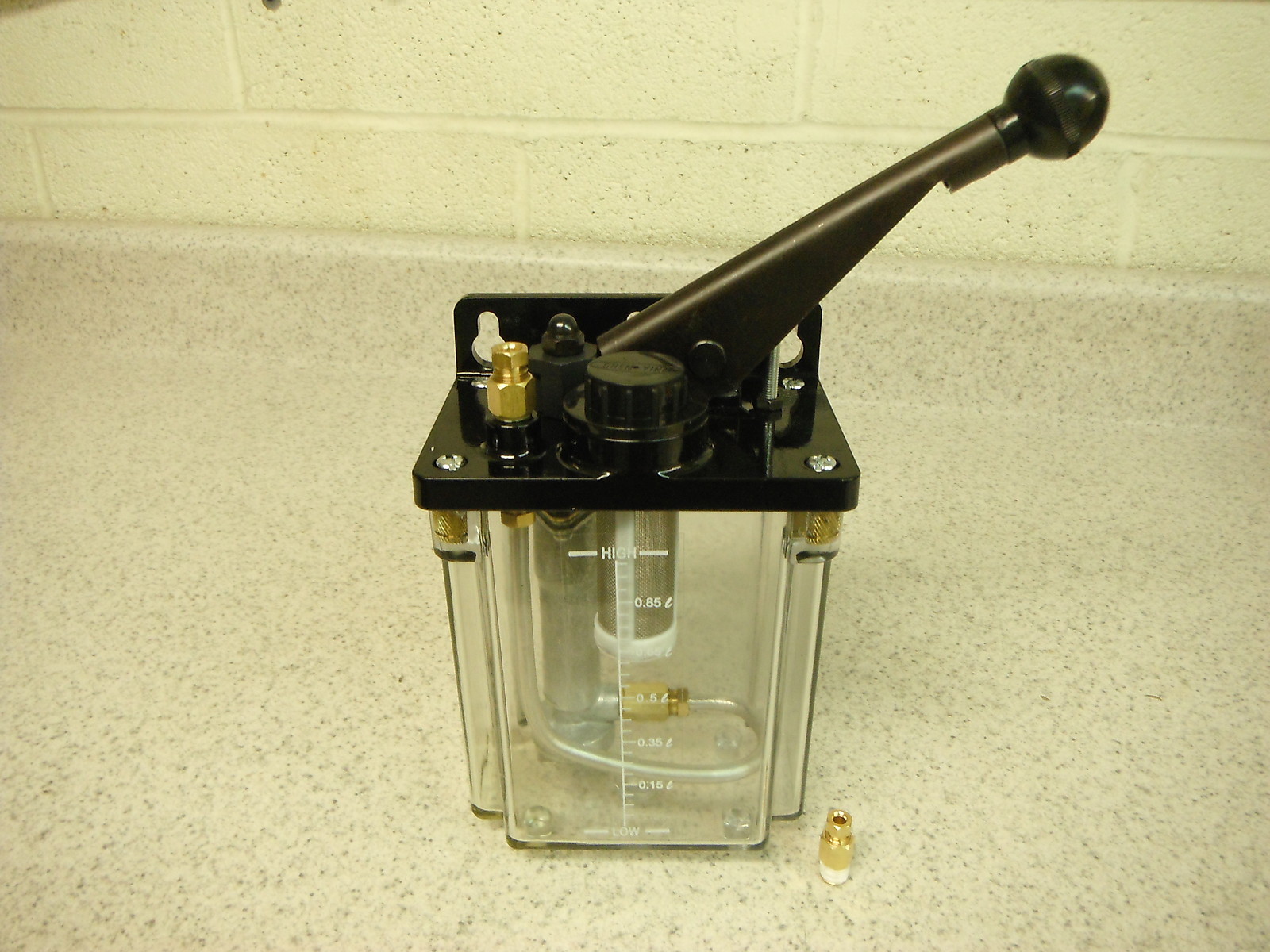 BRIDGEPORT MILL PART, milling machine CKE-8 MANUAL Bijur type LUBRICATOR NEW!