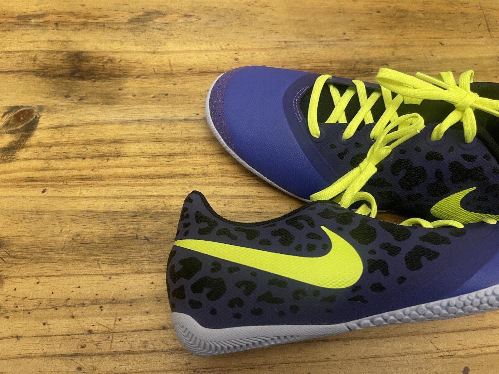 Nike Elastico Pro II Mens Size 9.5 Purple Soccer Turf Shoes Low Top 580455-575