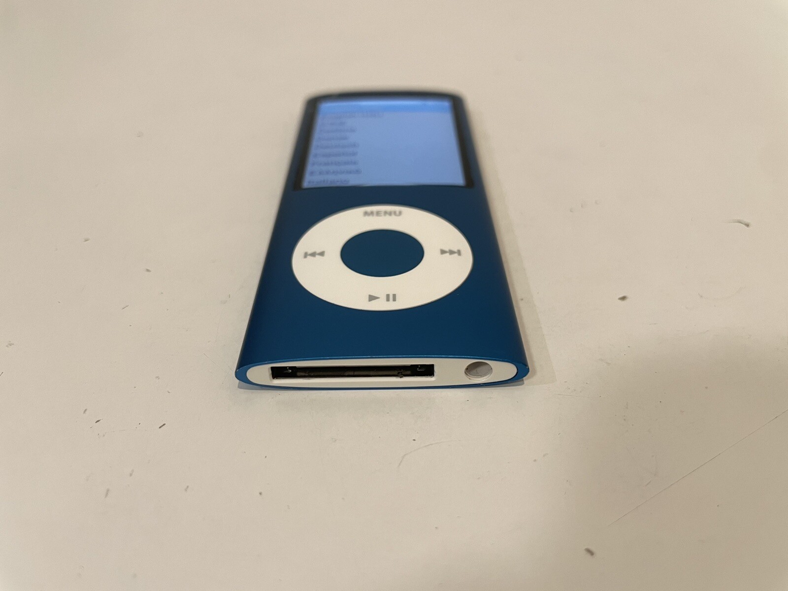 Apple iPod nano 4th Generation Chromatic Blue (16 GB)