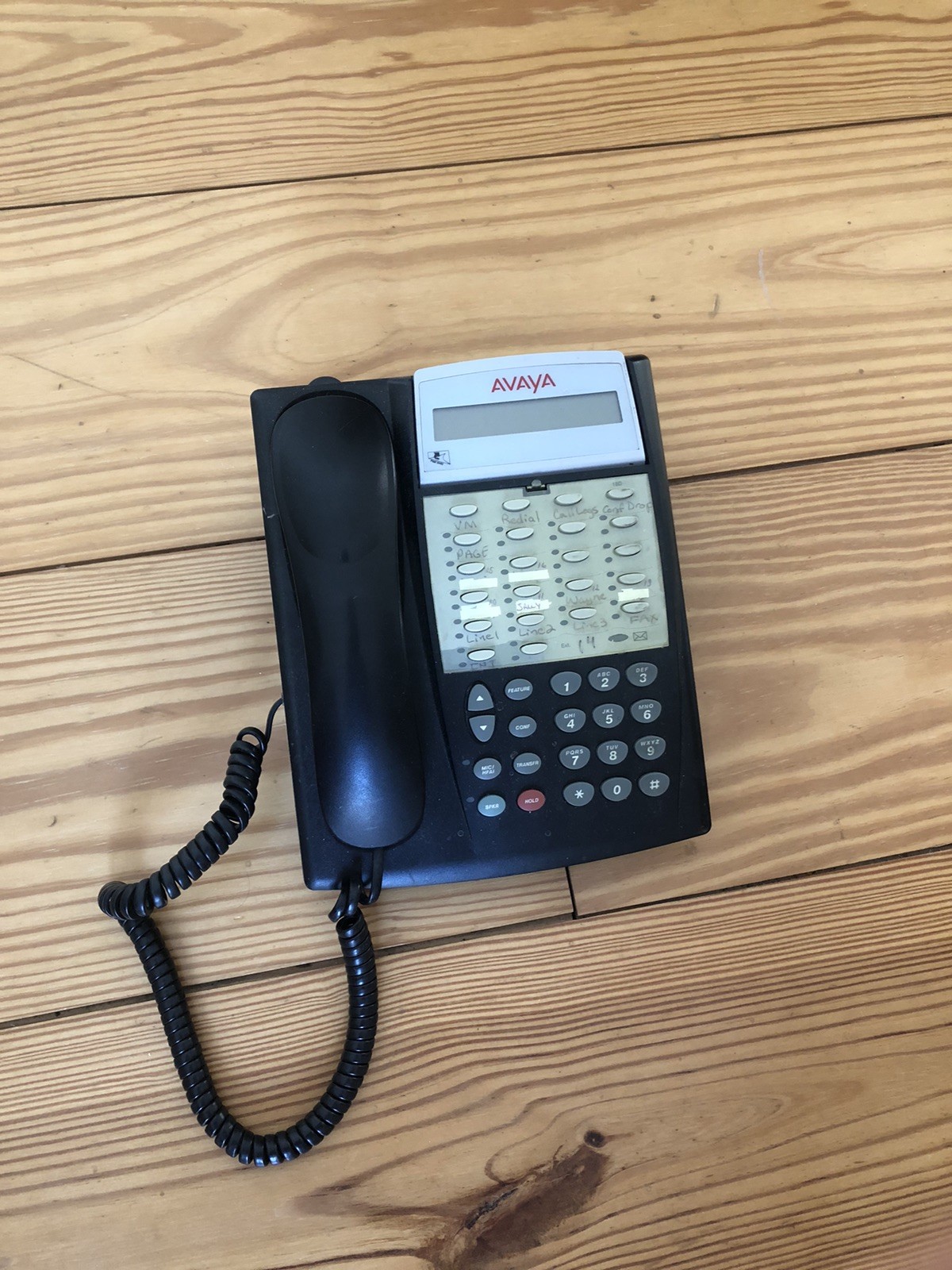 Avaya Partner 18D Series 2 Phone 18 Button Lucent AT&T (700340193, 700420011)