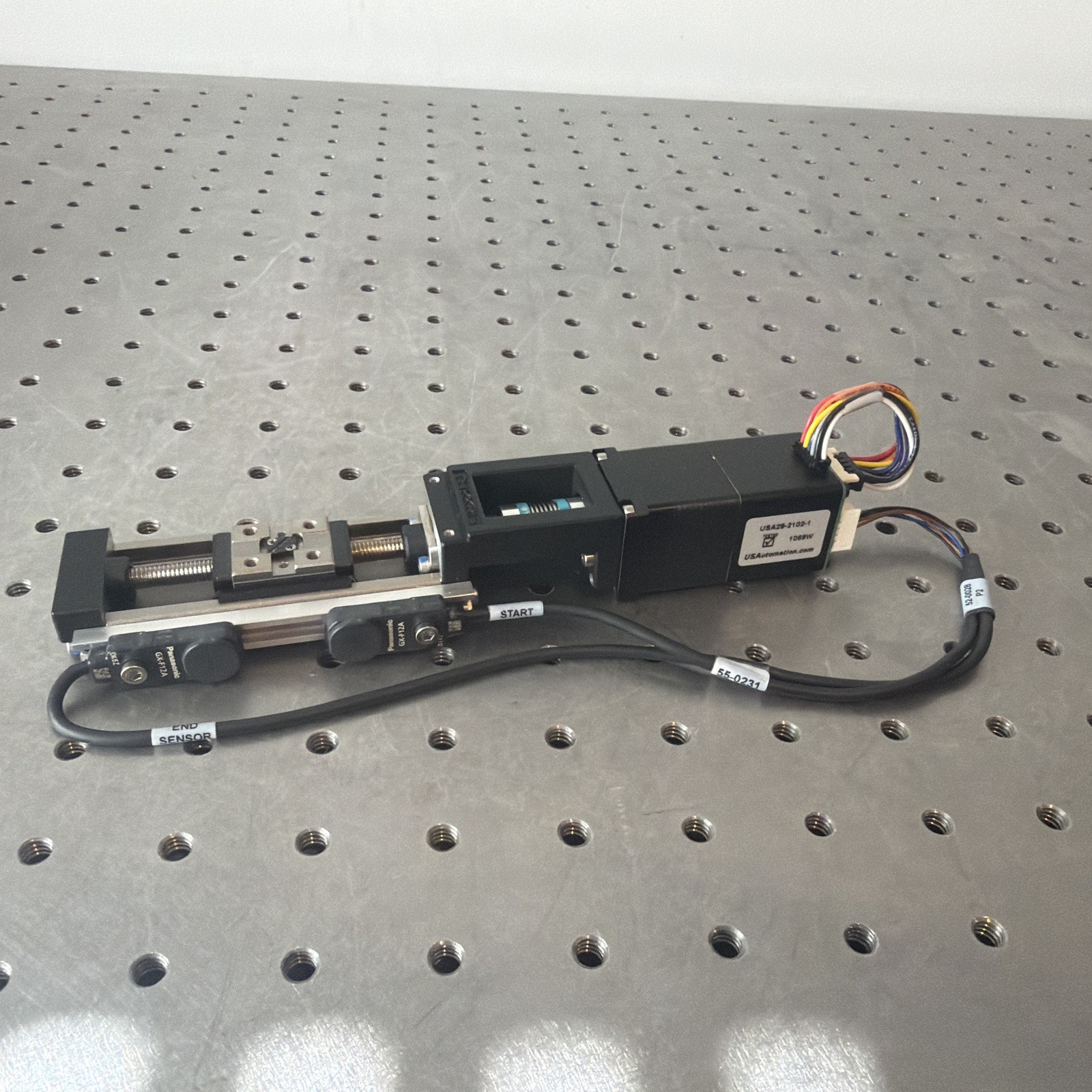USAutomation Accuriss 28 Nema Size 11 Stepper Motor with Linear Slide