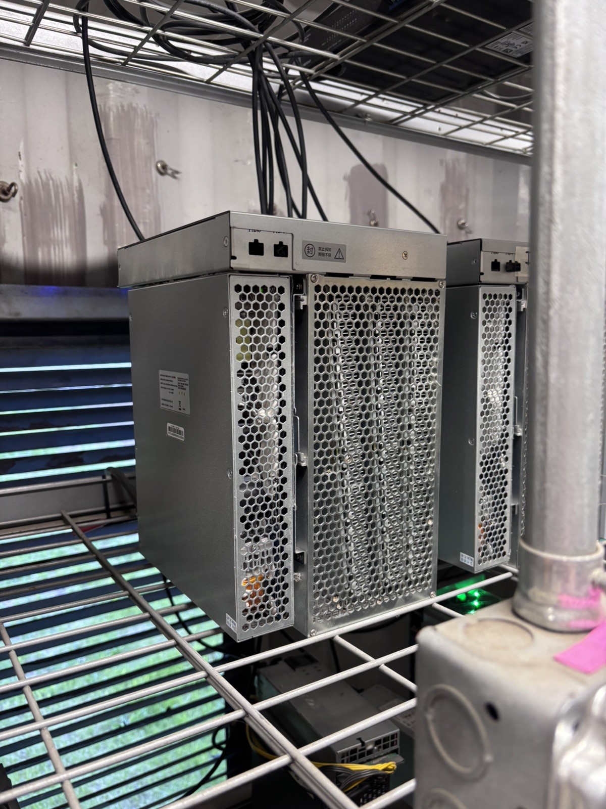 Pinecone INIBOX PRO ASIC Miner 2.4 GH/S
