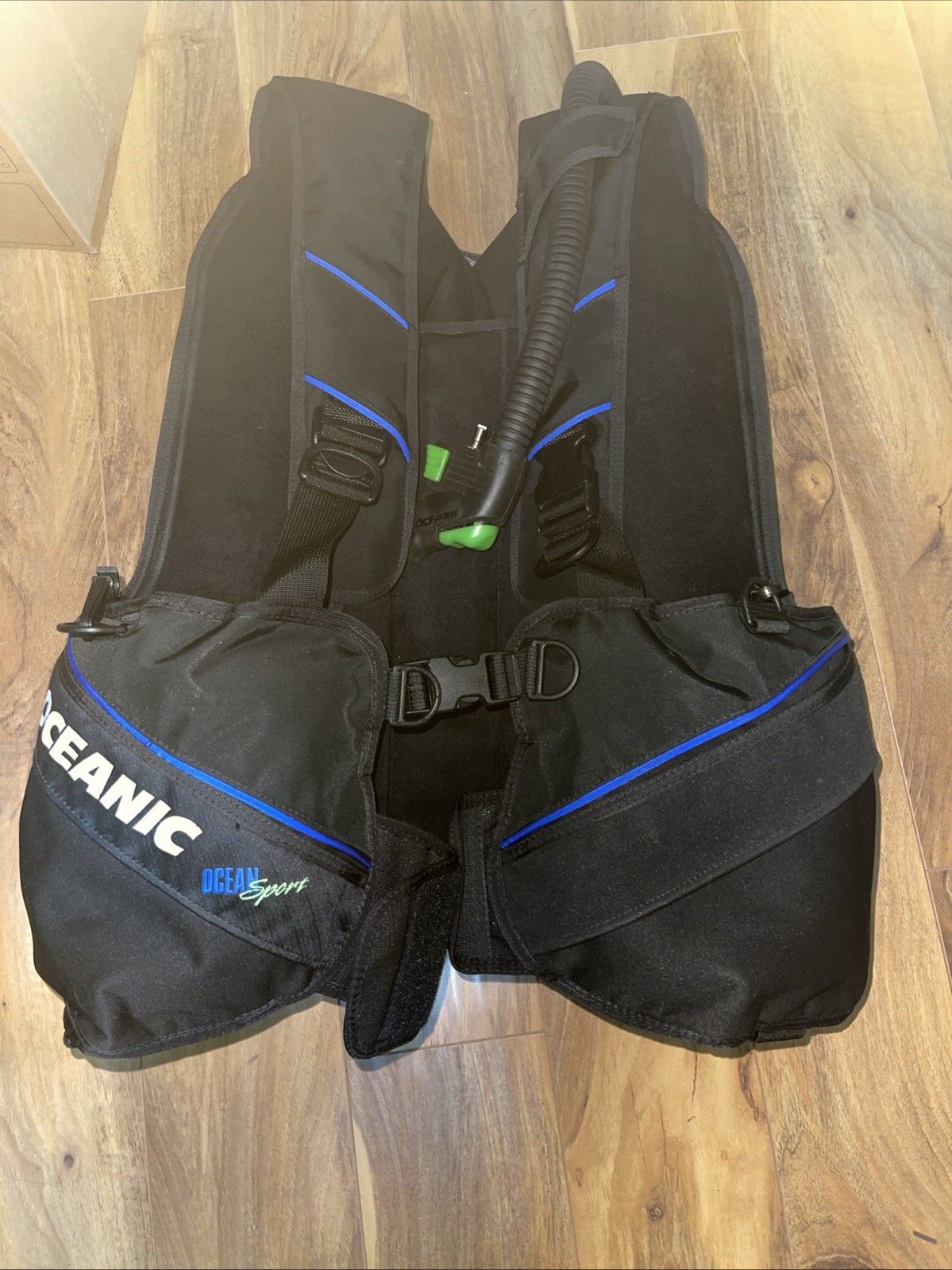Oceanic Ocean Sport SCUBA Diving Vest USA Size L