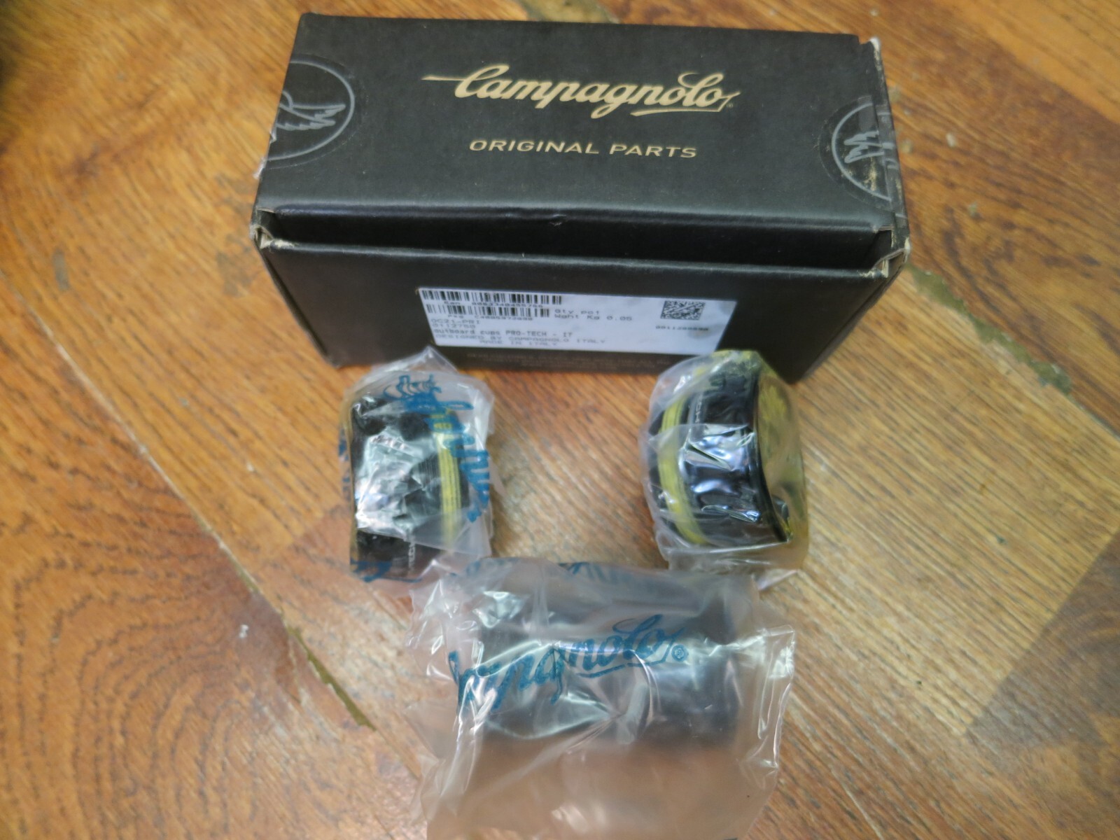 NEW CAMPAGNOLO ITALIAN THREADED OUTBOARD BOTTOM BRACKET CUPS