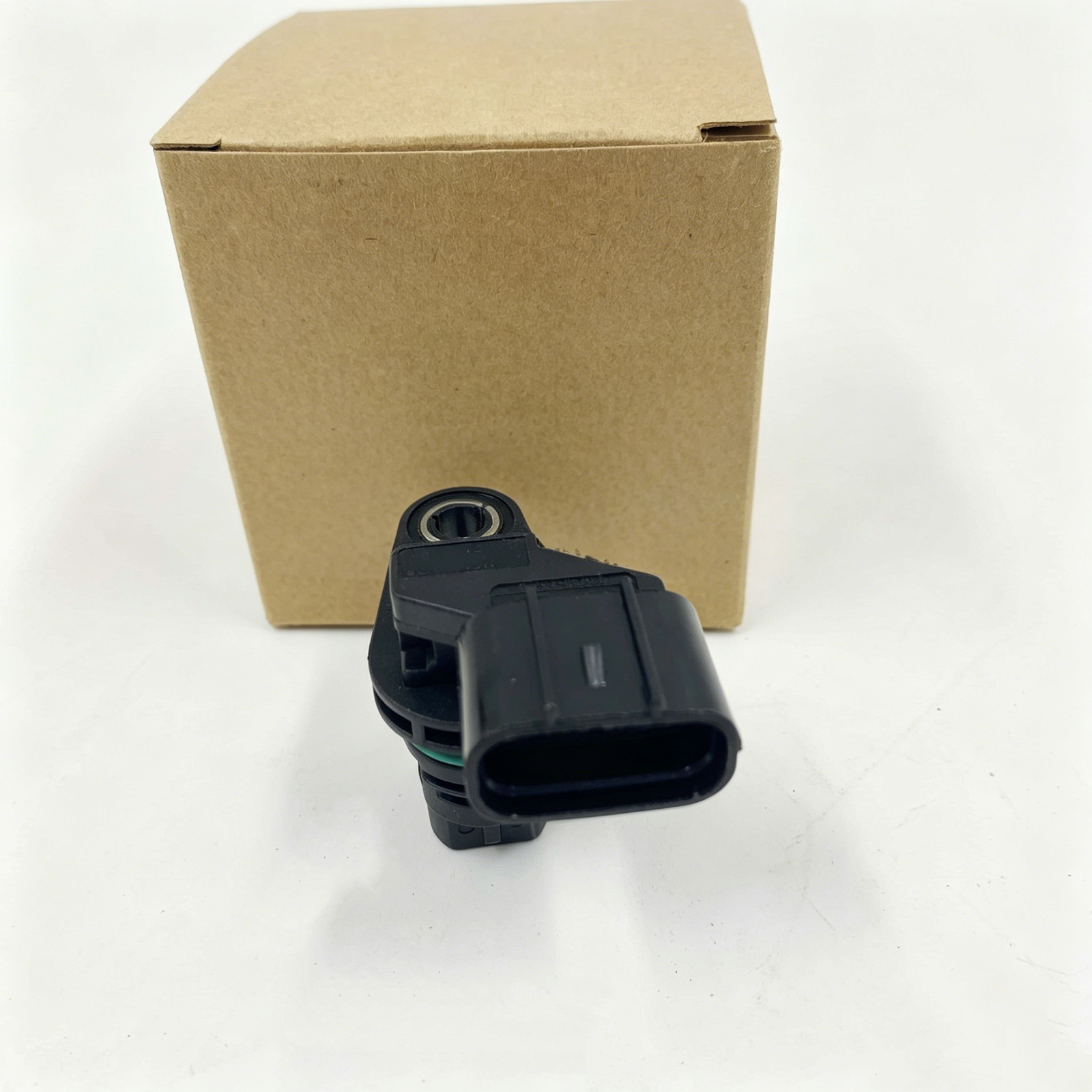 New Camshaft Position Sensor for 2006-2016 Hyundai 3935025010