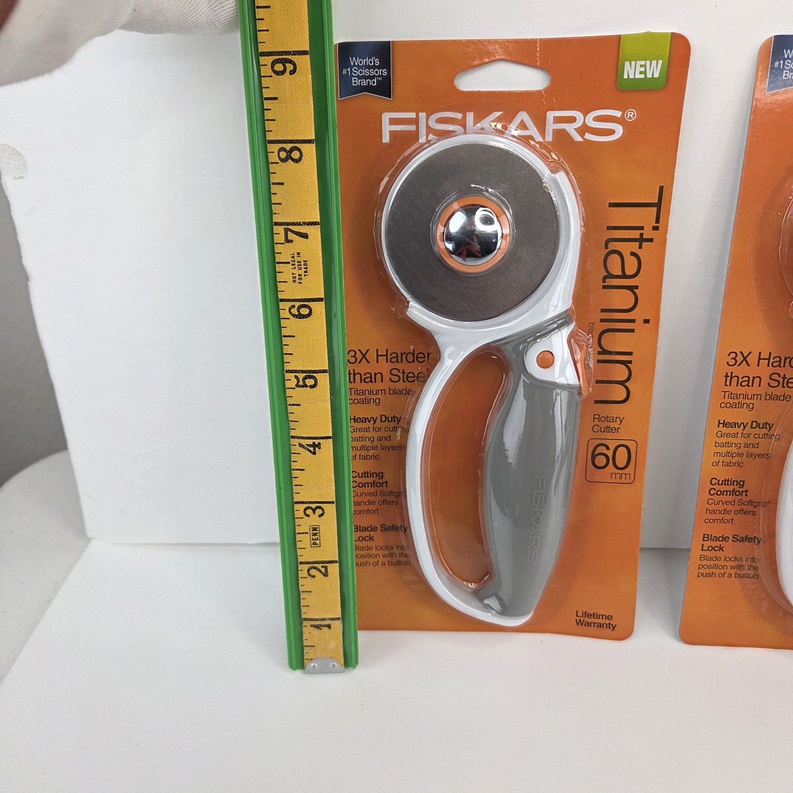 Fiskar Rotary Cutters Set-2 60mm Titanium Blade Coating Medium Duty
