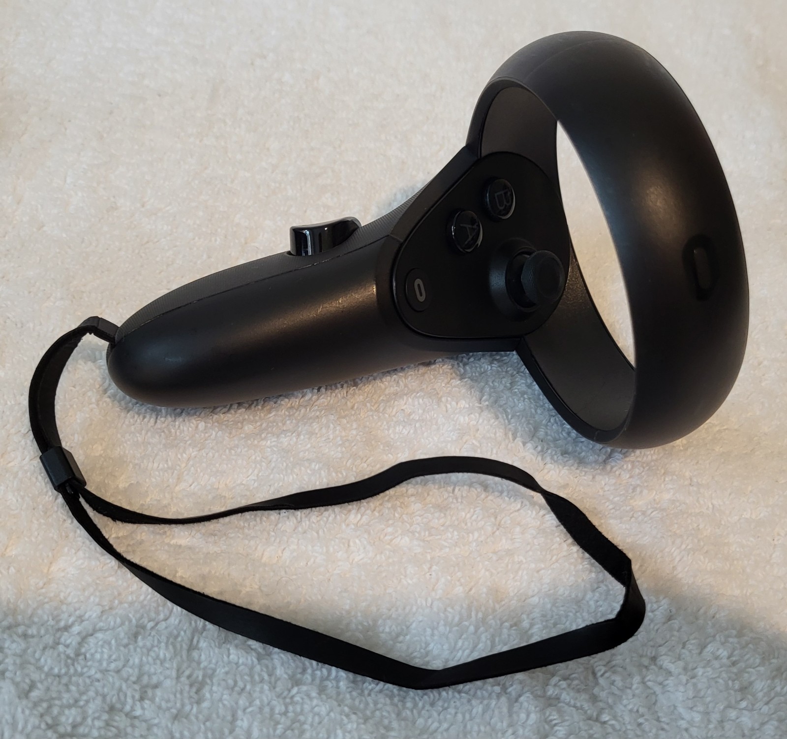 Oculus Quest VR Headset System 64GB w/ Controllers Cables Case Tested Working