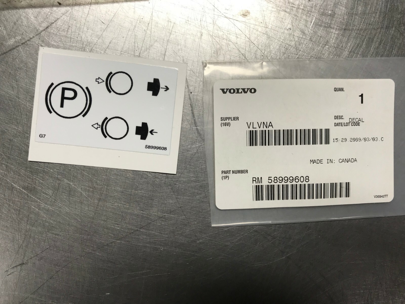 58999608  GENUINE  Volvo   PARK DECAL   RM58999608