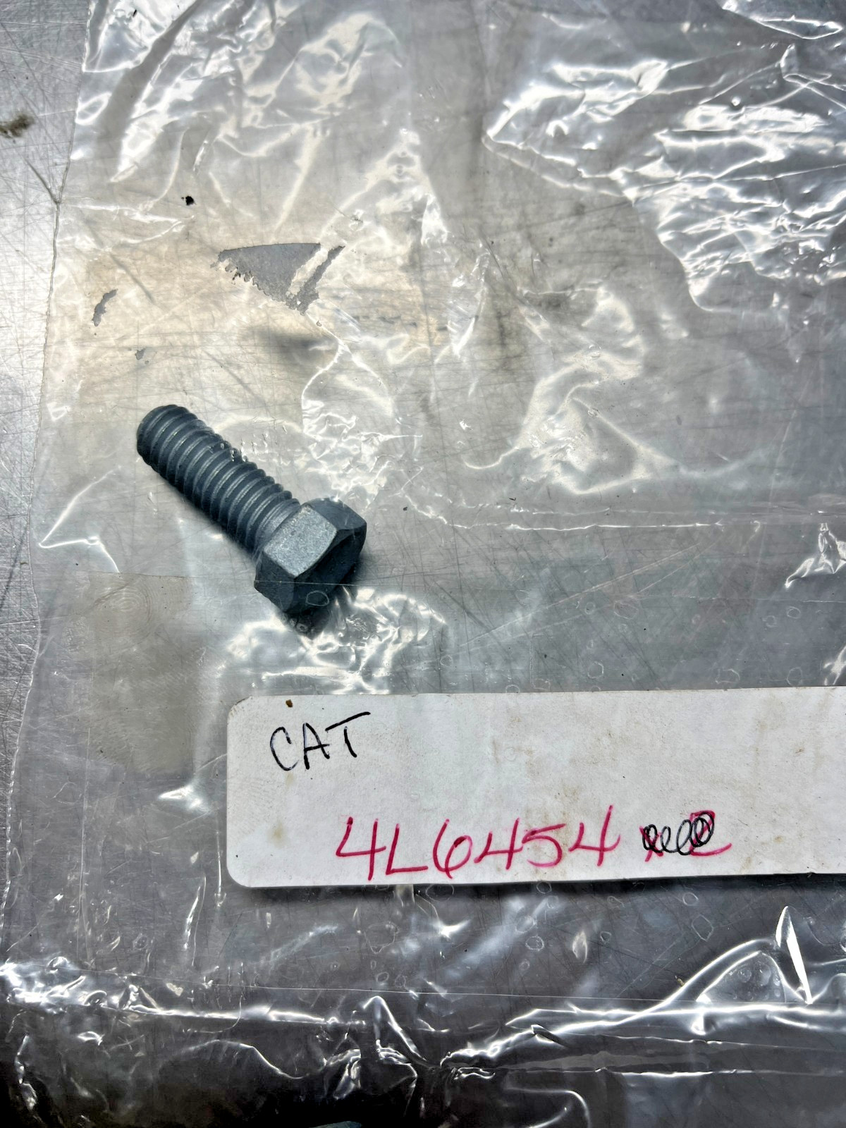 4L-6454   Genuine OEM  CAT  Cap Screw BOLT    Caterpillar   4L6454
