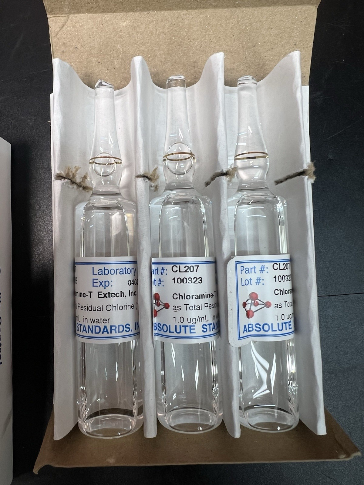 Extech CL207 Chlorine Standard 1ppm 3×20mL Calibration Ampules Exp 04/03/25