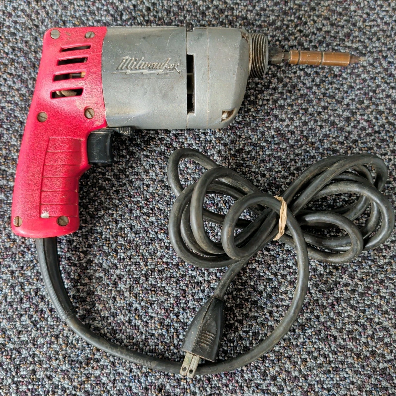 Milwaukee 6798-1 Corded Screw Shooter Drywall Screw Gun 0-2500 RPM Missing Nose