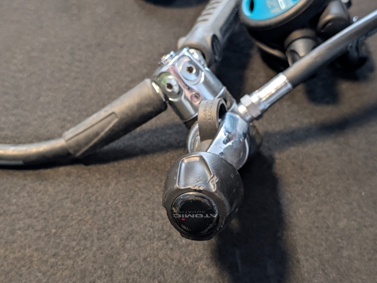 Atomic Aquatics Z1 Zirconium Regulator Setup W/Oceanic Versa Dive Computer