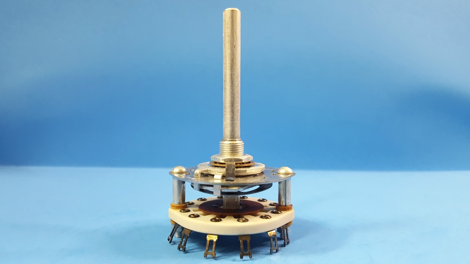 One- Rotary Switch, 2503, CENTRALAB, 1POL, 11Positions, NON-SHORTING, STEATITE