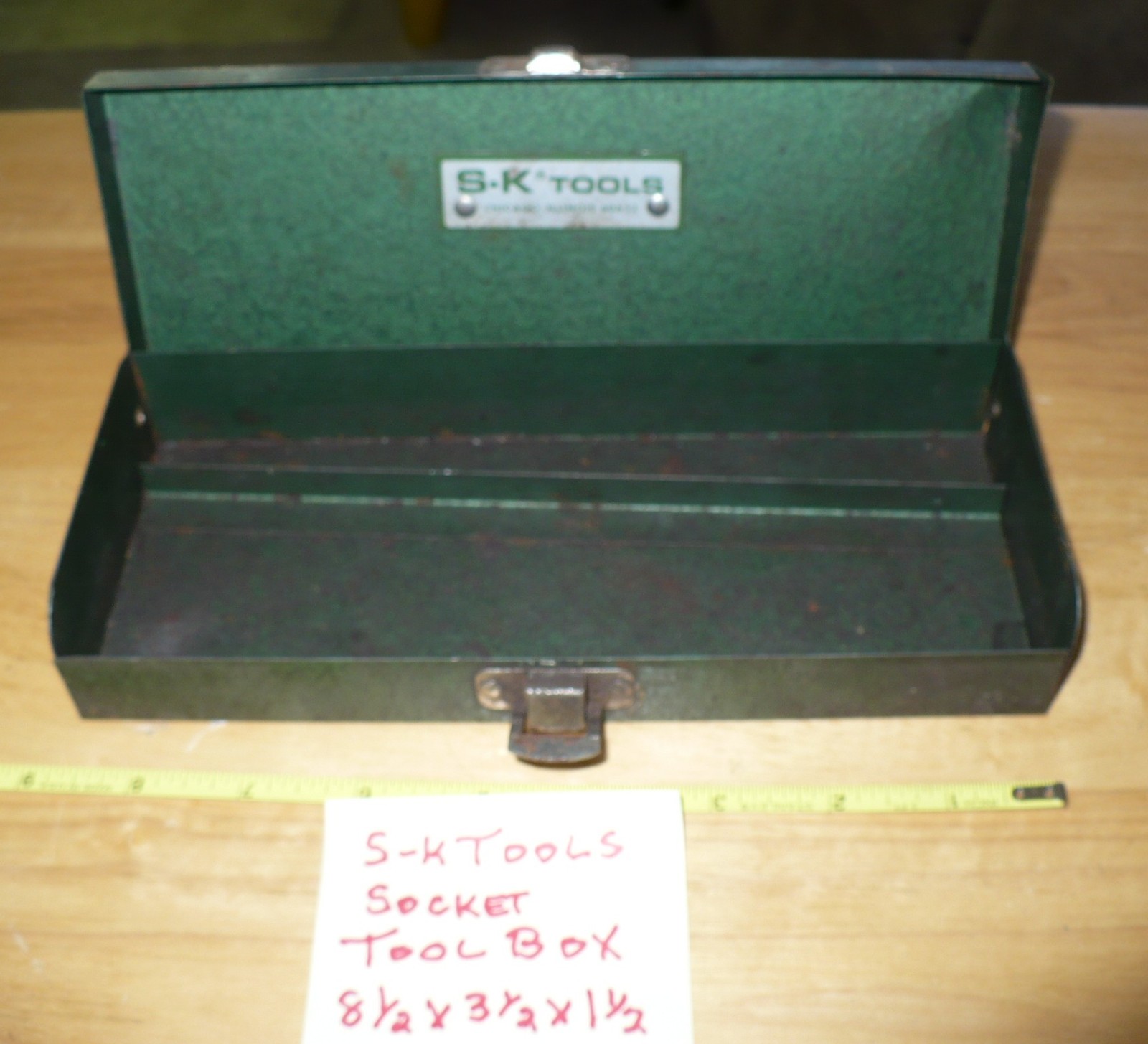 Vintage S-K Toolbox Small Metal Tool Storage Box 8-1/2 x 3-1/2 x 1-1/2