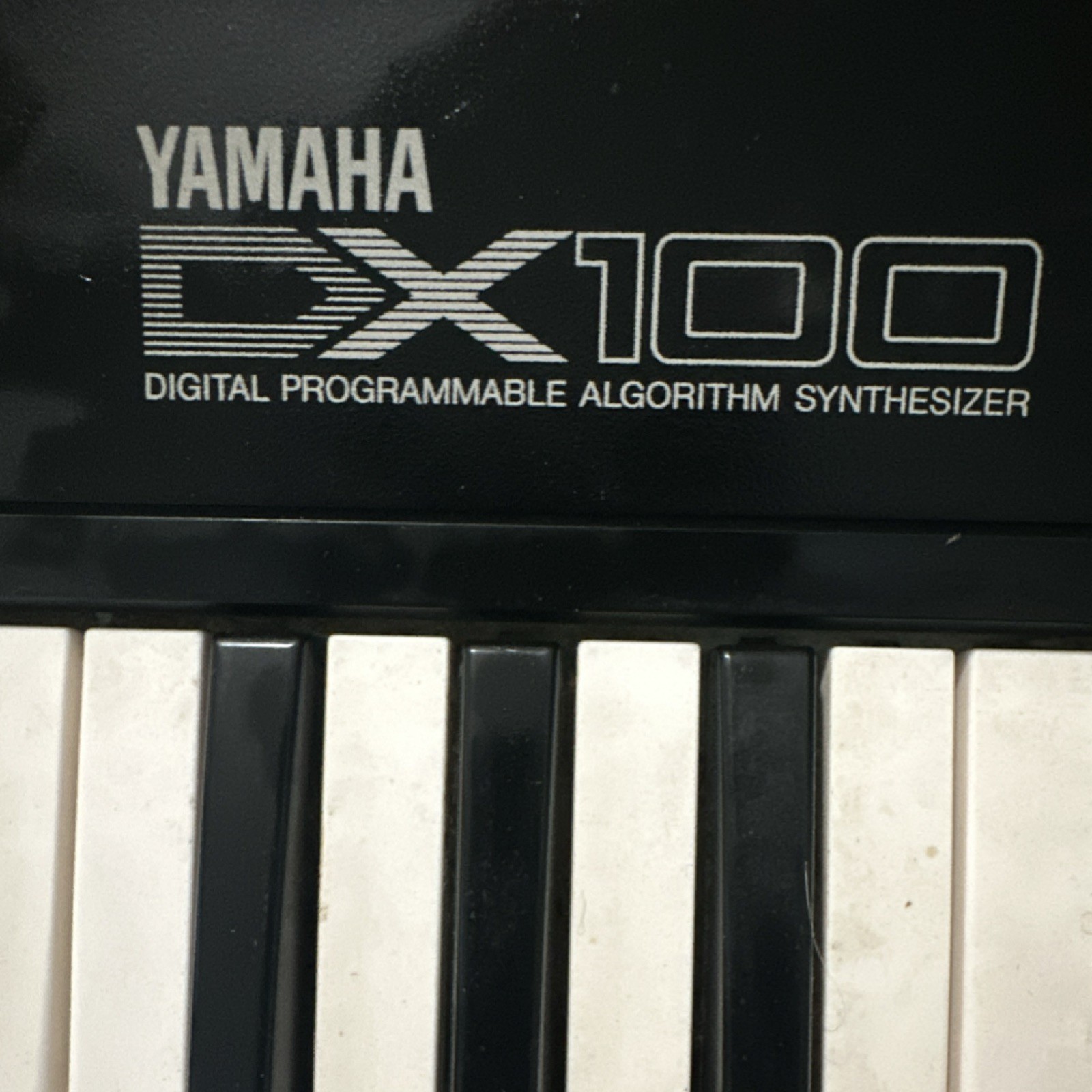 Yamaha DX100 Digital Programmable Algorithm Synthesizer Keyboard 49-Key