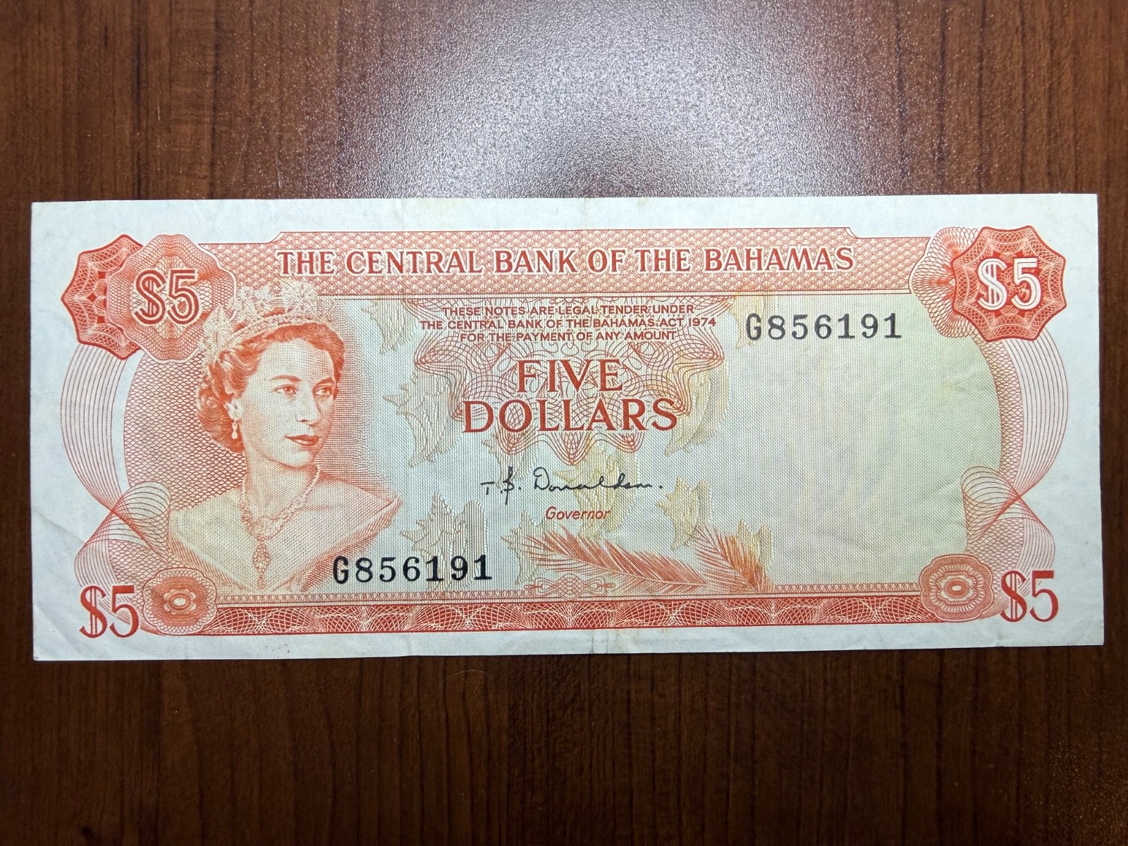 1974 Bahamas 5 Dollars - Elizabeth II P#37a Banknote BH-9