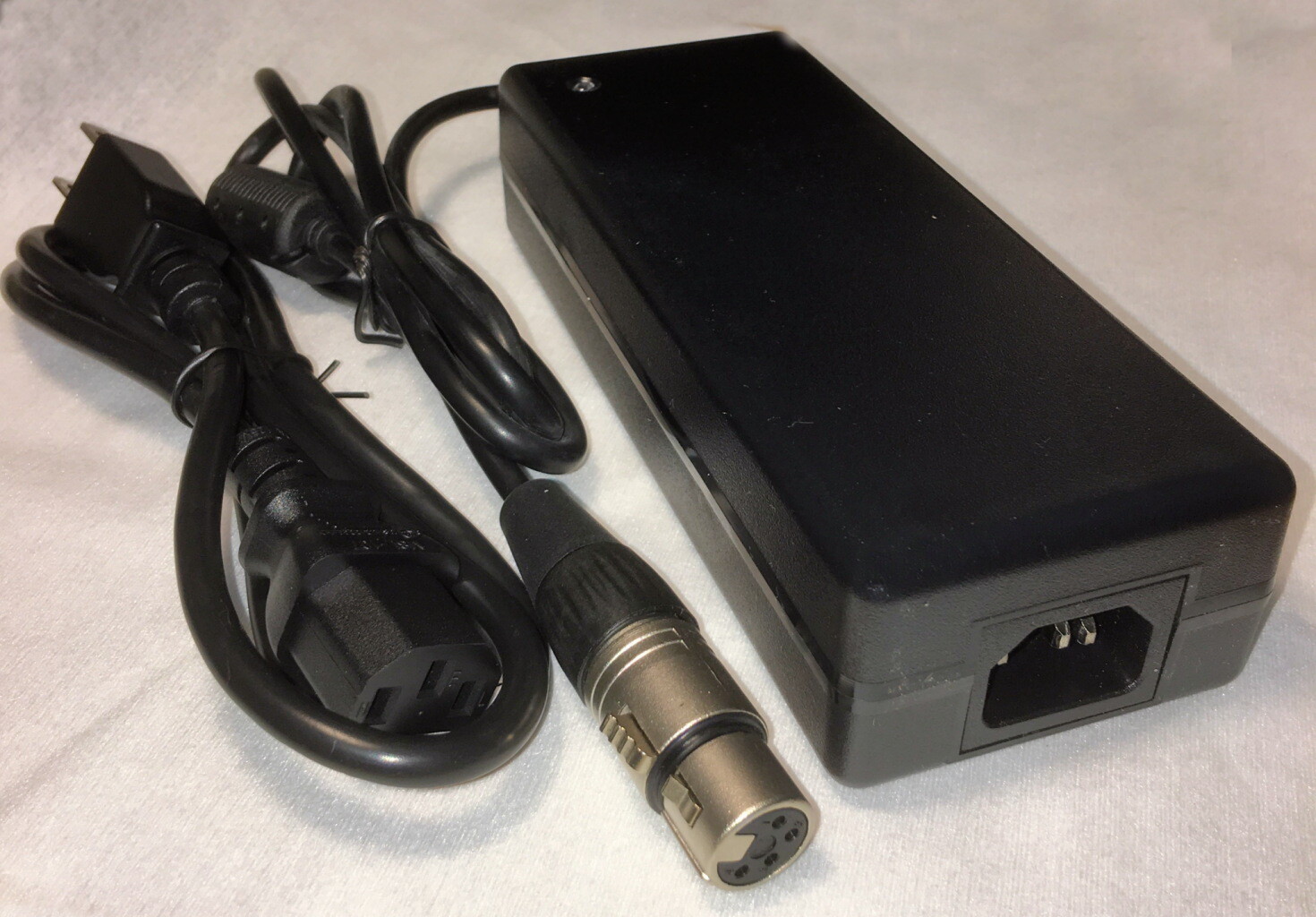 15V 10A DC Power Supply Adapter for Panasonic VariCam / VariCam LT