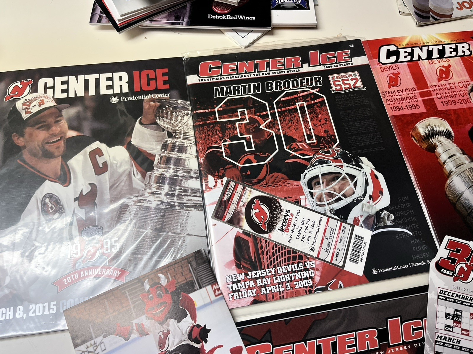 Vintage/Classic Lot of 5 NJ DEVILS Magazines/Programs - NM Condition Plus Extras