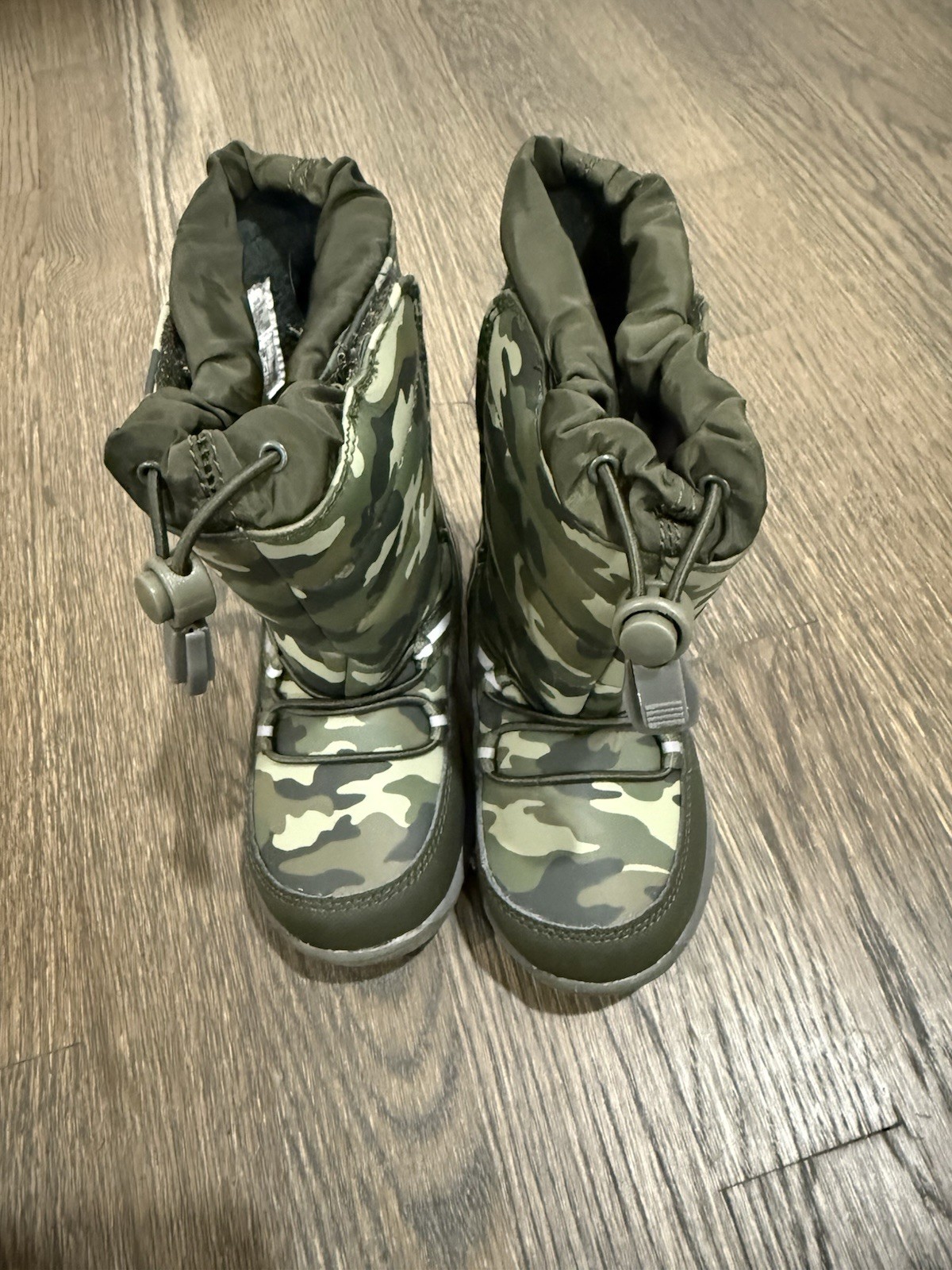 Land’s End Kids Snow Boot Size 8M