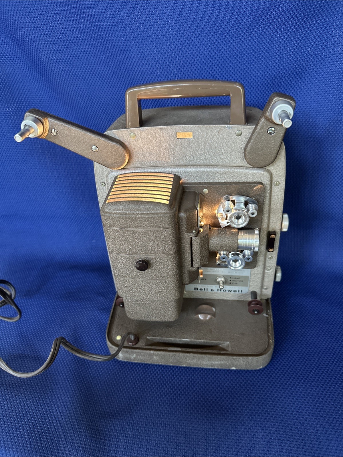 Vintage 1950s-Bell  Howell-Model-253AX 8mm-Film-Portable-Movie-Projector WORKS!